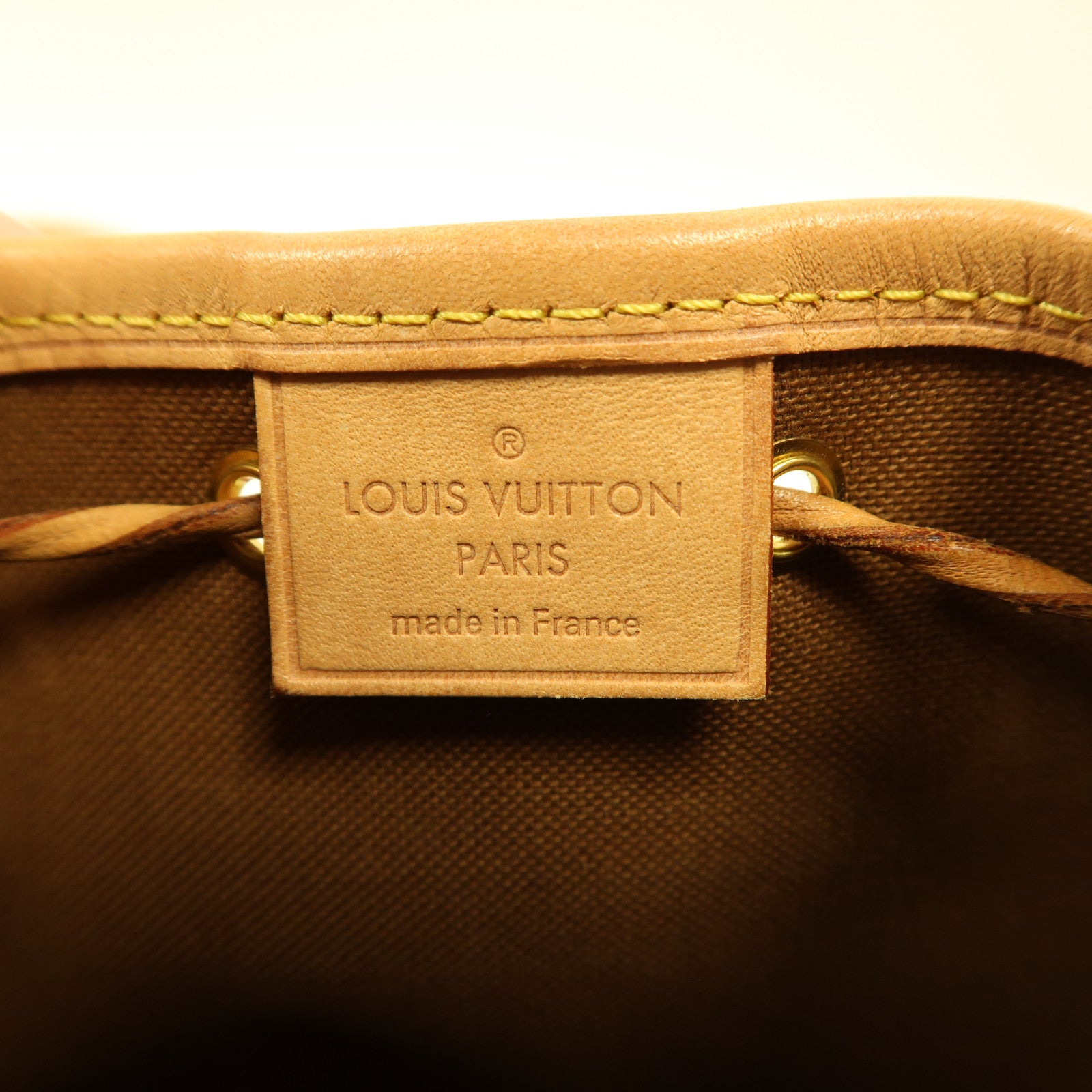 LOUIS VUITTON Monogram Nano Noe金扣肩背袋棕色