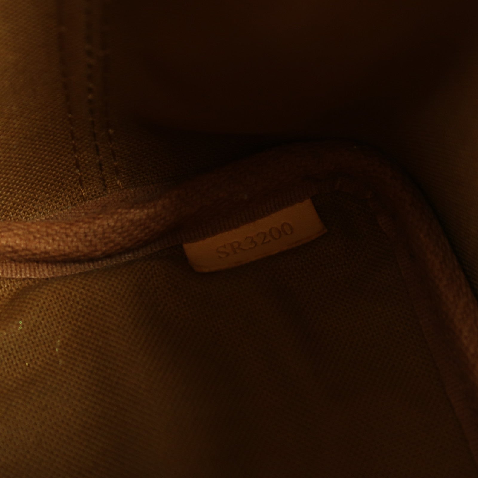 LOUIS VUITTON Monogram Nano Noe金扣肩背袋棕色