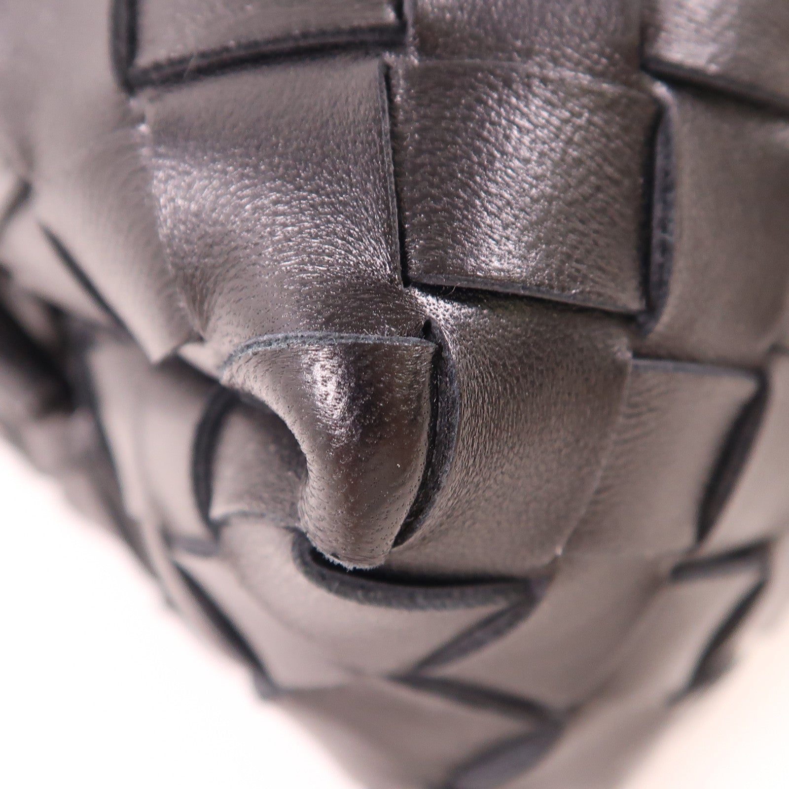 BOTTEGA VENETA 【激減優惠】織紋皮革Loop Camera Bag金扣肩背袋