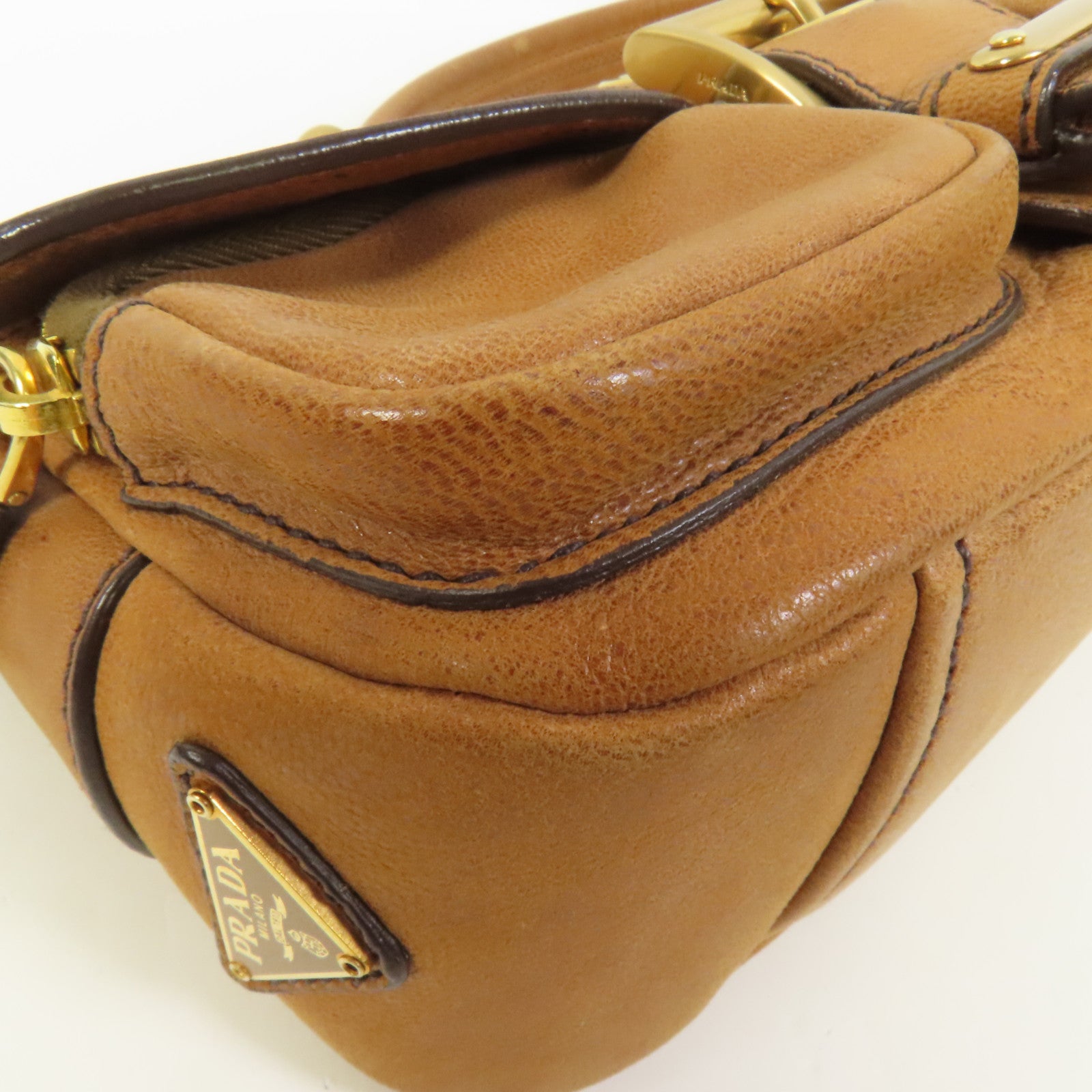 PRADA 牛皮皮革Shoulder Bag金扣肩背袋