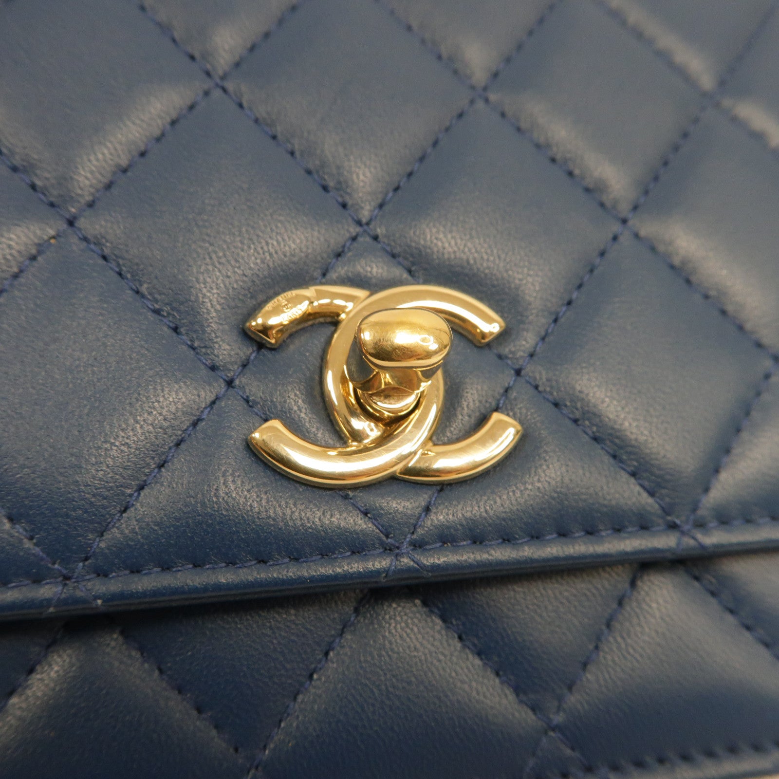 CHANEL 菱格羊皮皮革WOC Wallet On Chain金扣鏈帶肩背袋藍色