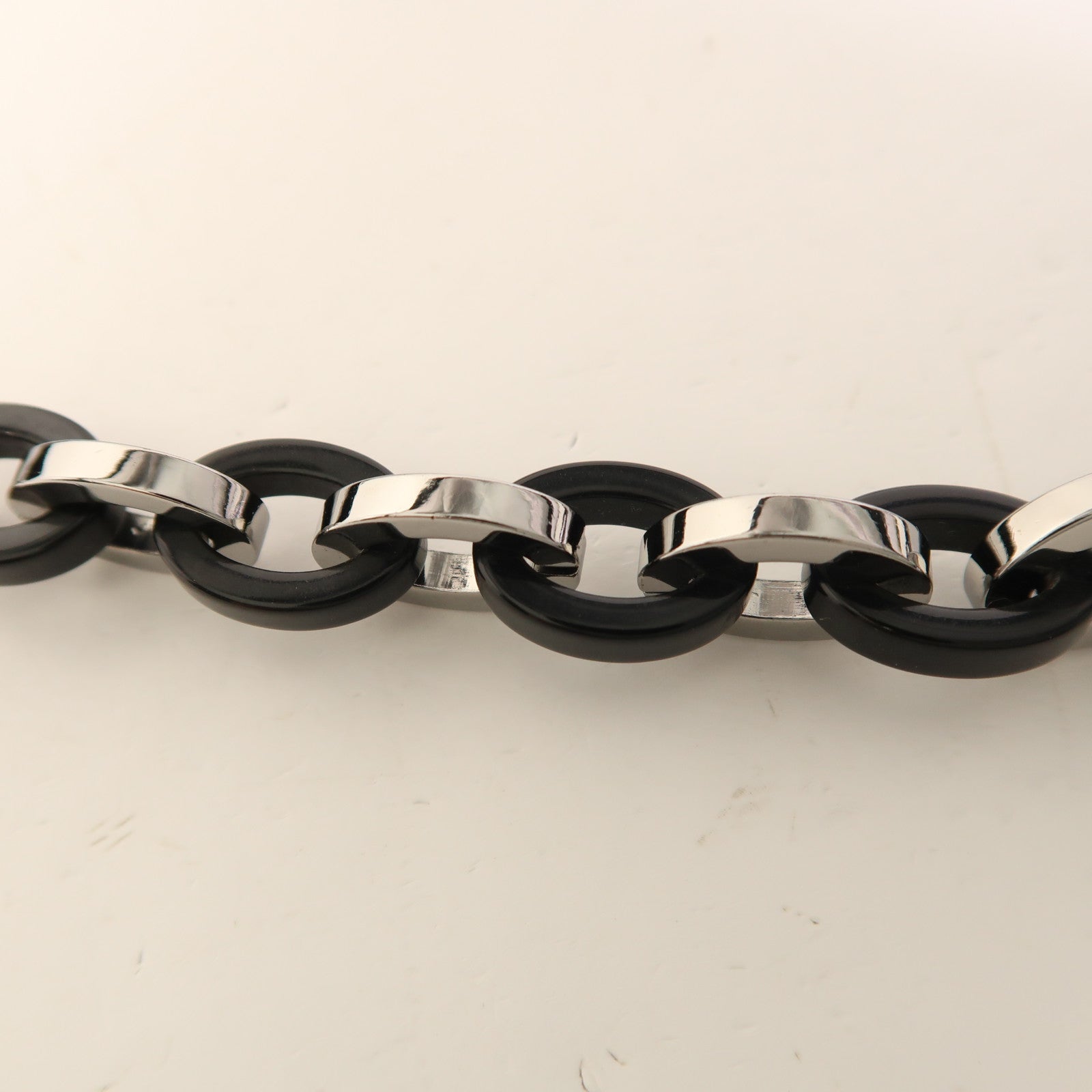 Salvatore Ferragamo 絨布Chain Shoulder鏈帶肩背袋