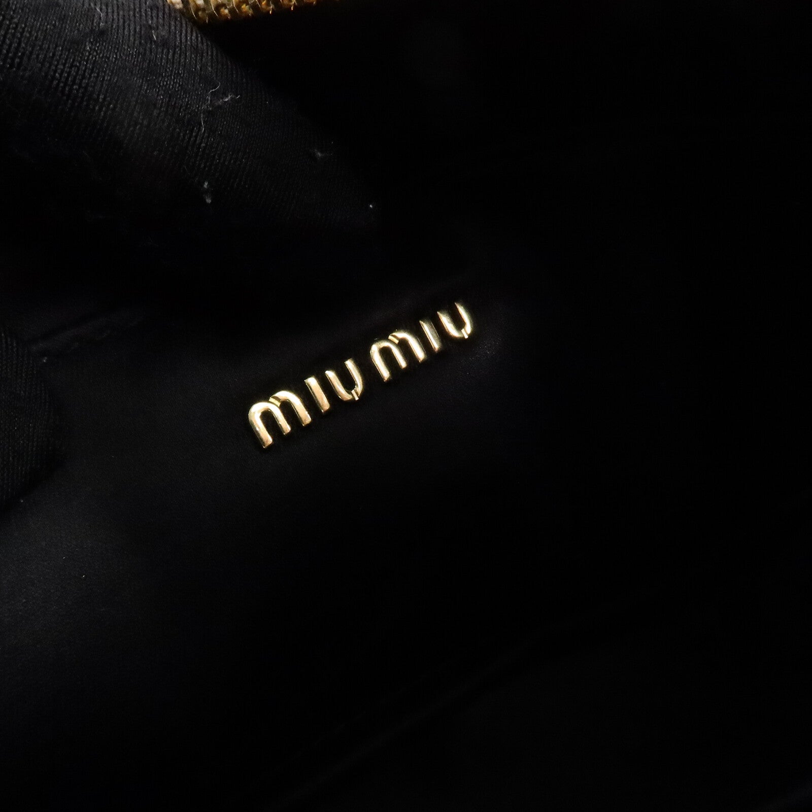 Miu Miu 羊皮皮革Chain Shoulder Bag鏈帶肩背袋