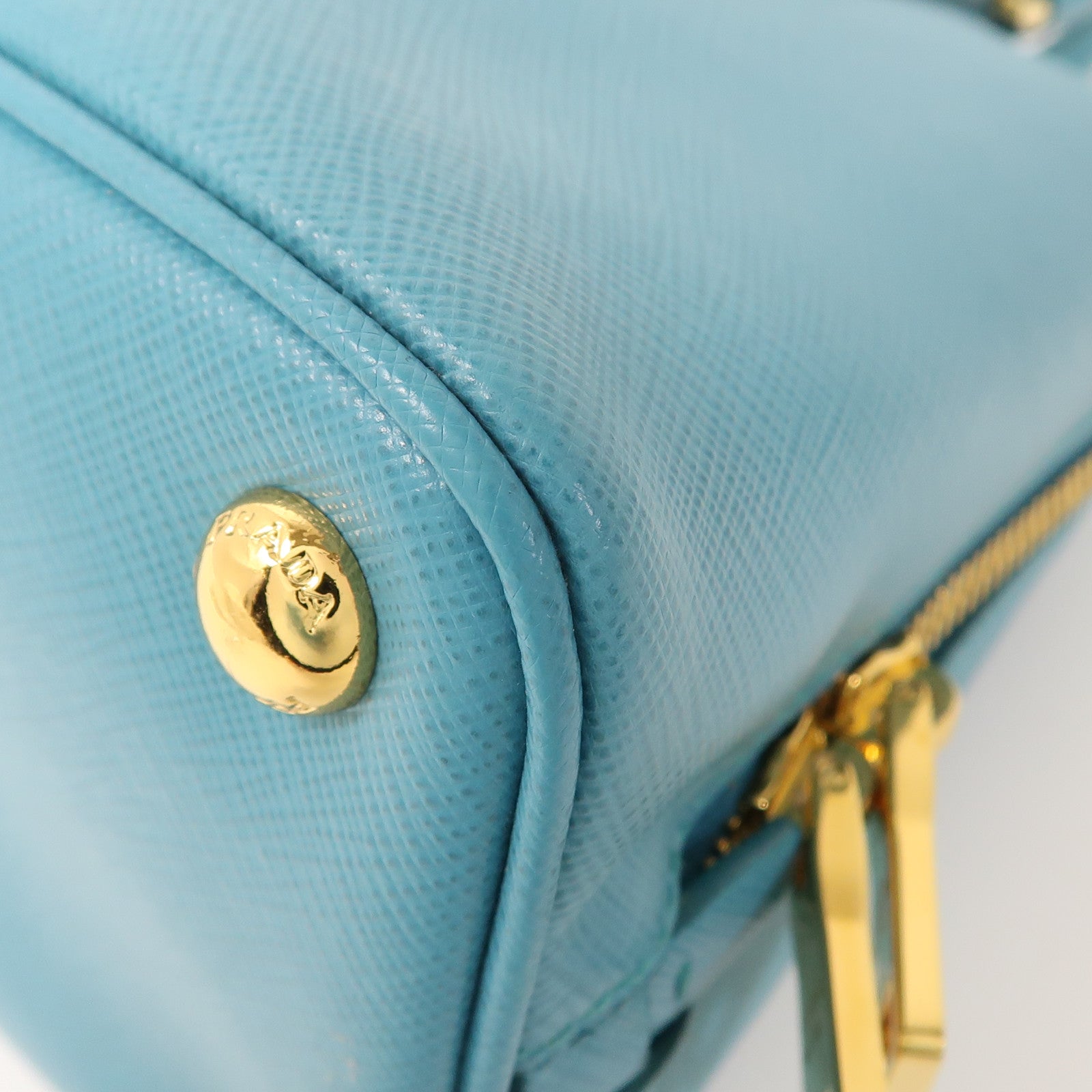 PRADA 牛皮皮革2 Way Shoulder金扣手挽肩背兩用袋