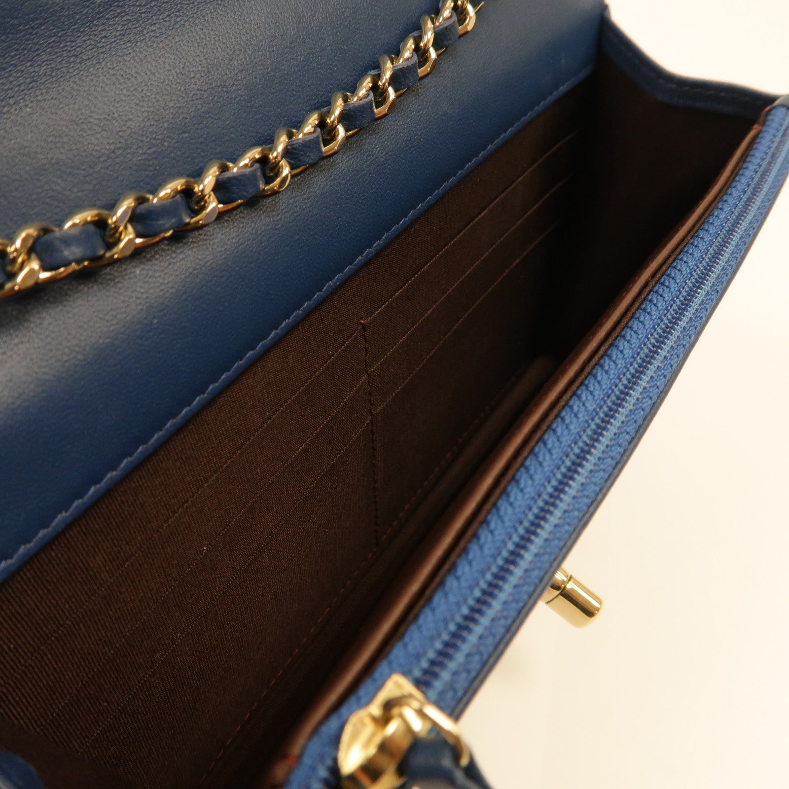 CHANEL 菱格羊皮皮革WOC Wallet On Chain金扣鏈帶肩背袋藍色