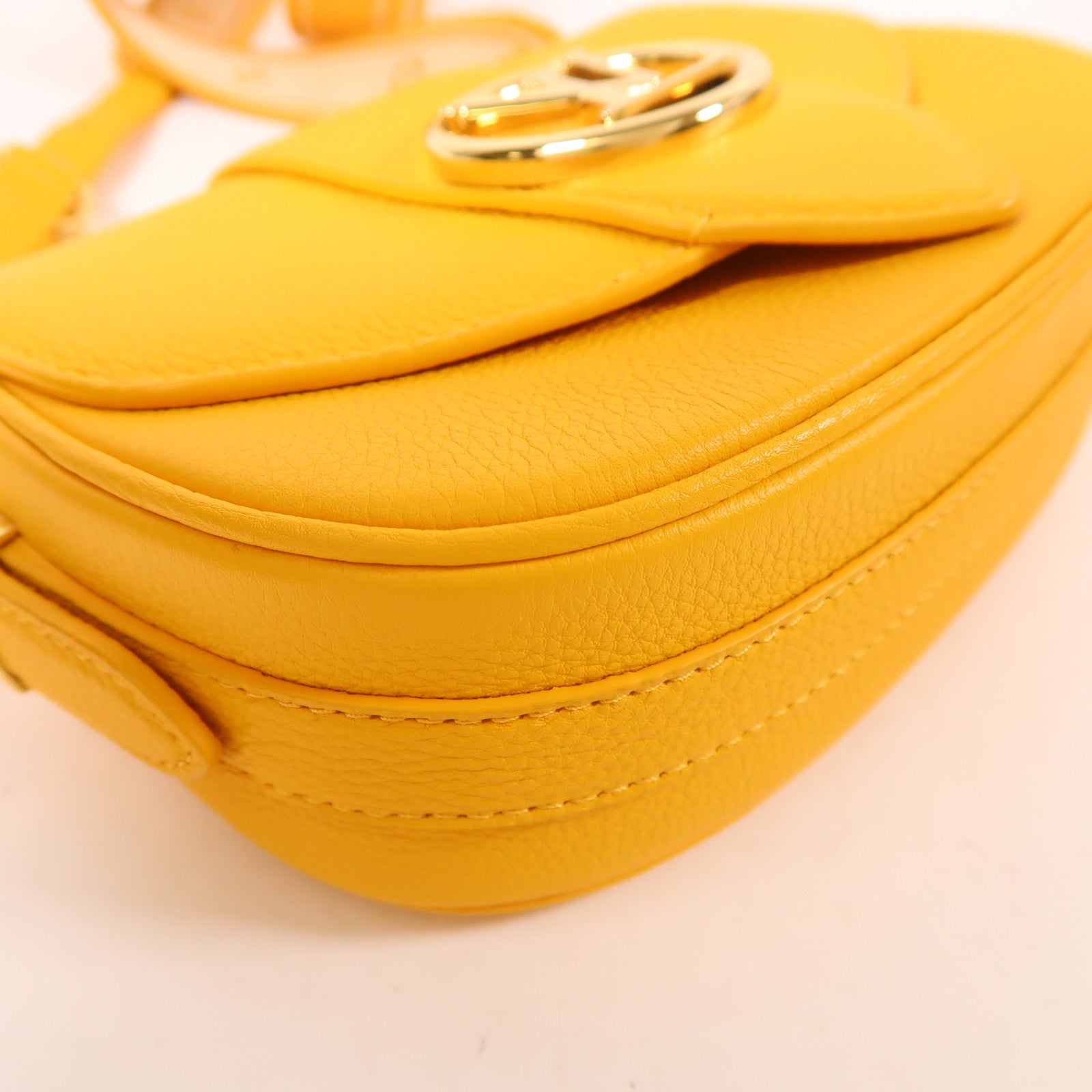 LOUIS VUITTON 牛皮皮革Pont 9 Soft PM金扣肩背袋