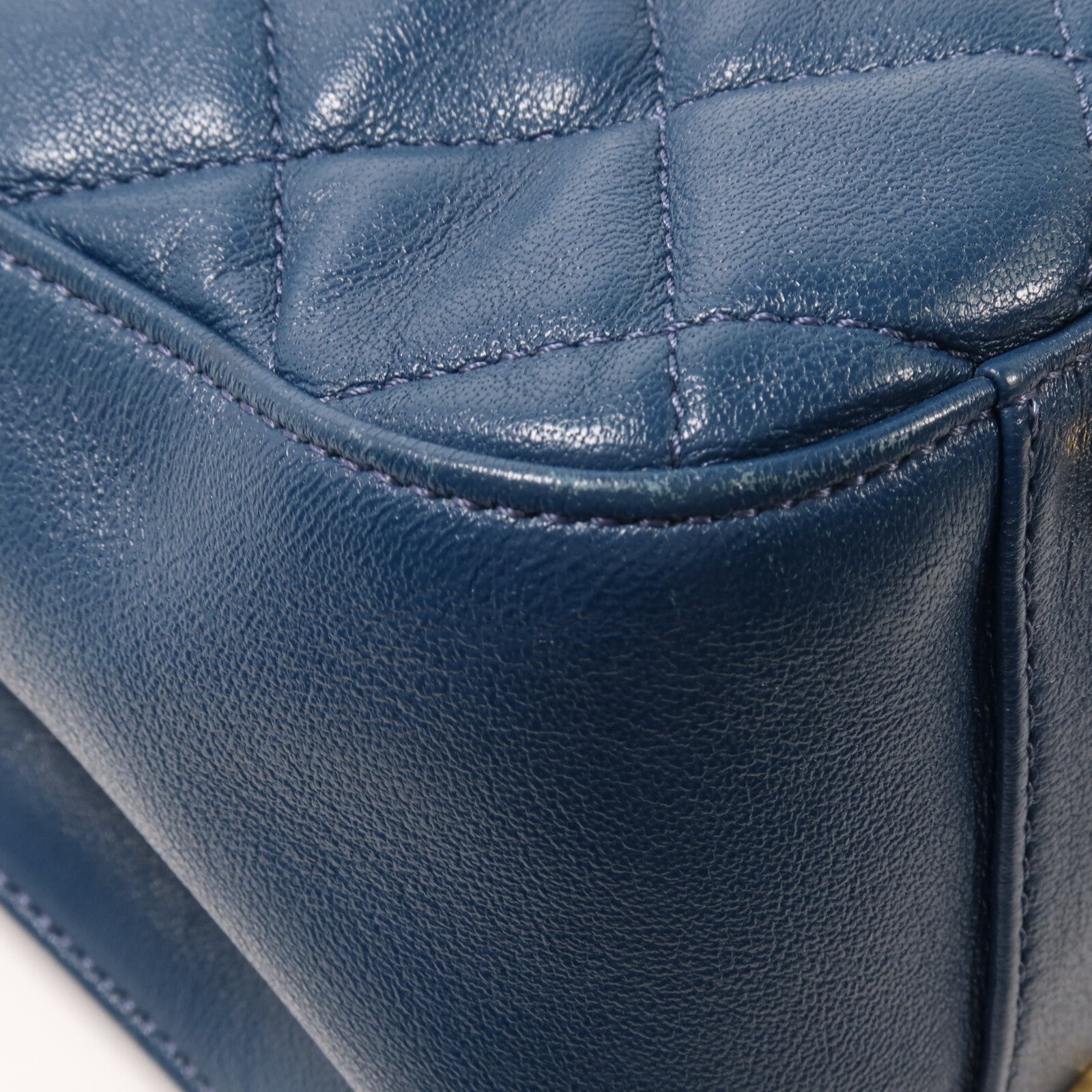 CHANEL 牛皮皮革Chanel 19 Tote Bag鏈帶手挽肩背兩用袋