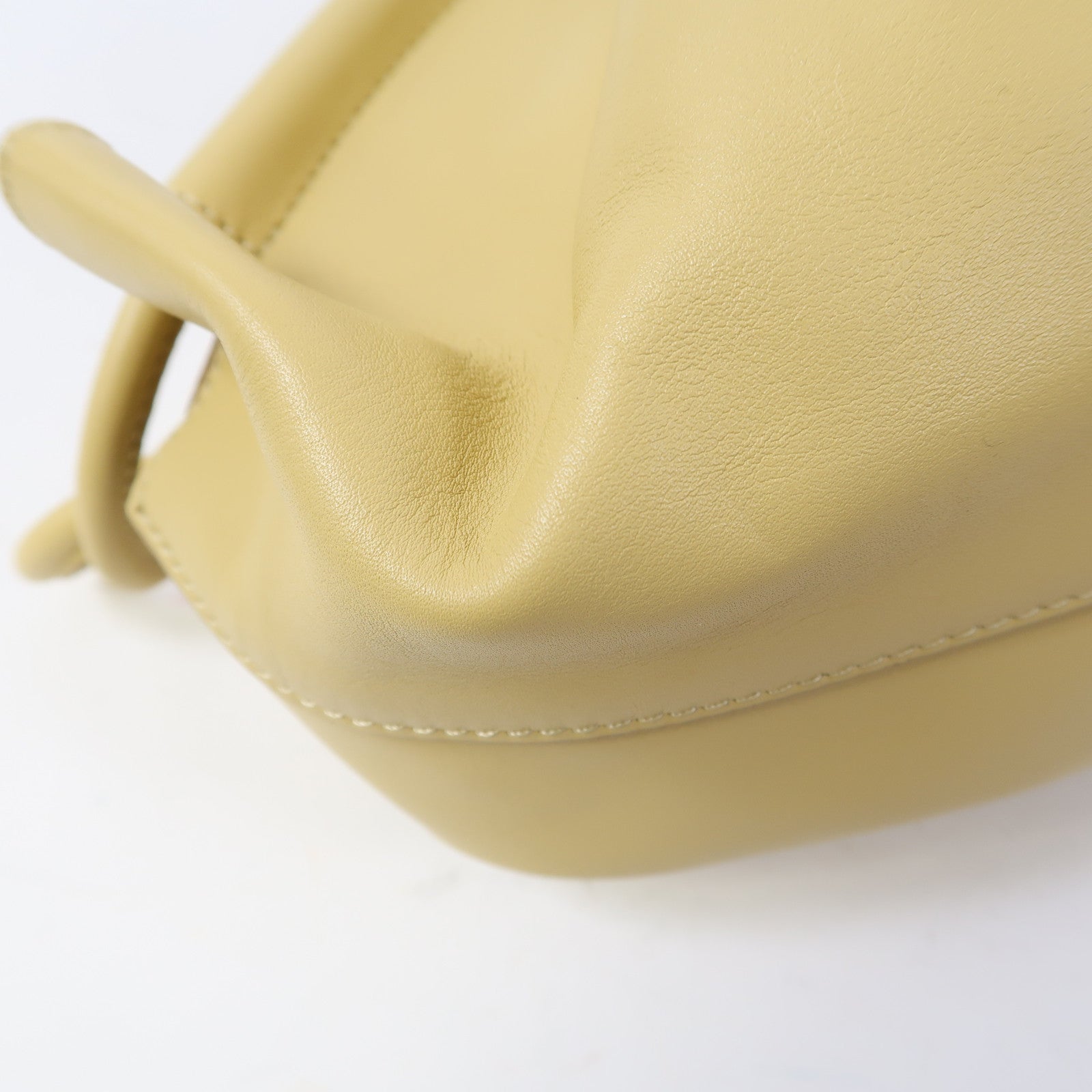 LOEWE 【激減優惠】牛皮皮革Paseo金扣手挽肩背兩用袋黃色