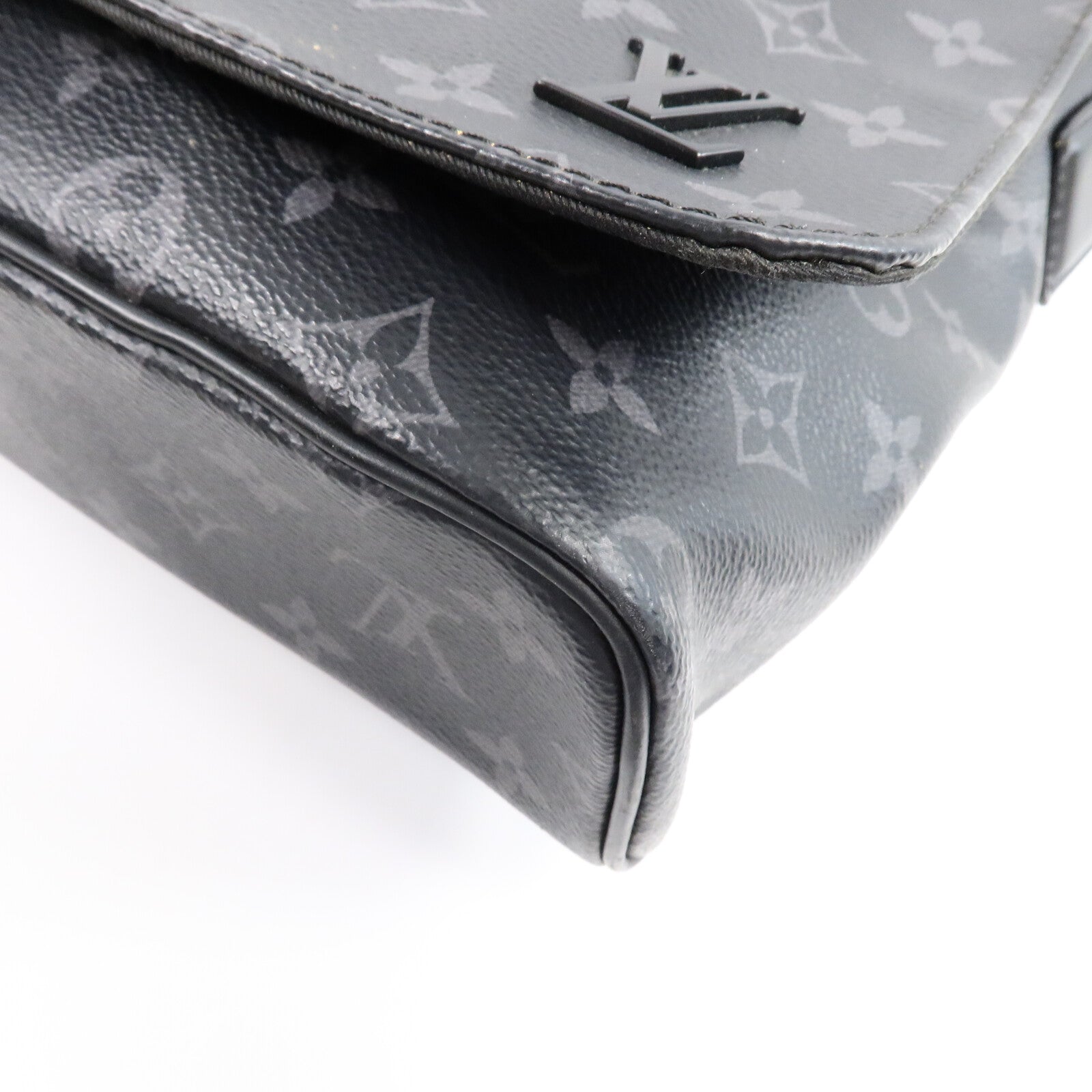 LOUIS VUITTON Monogram Eclipse District MM NM肩背袋