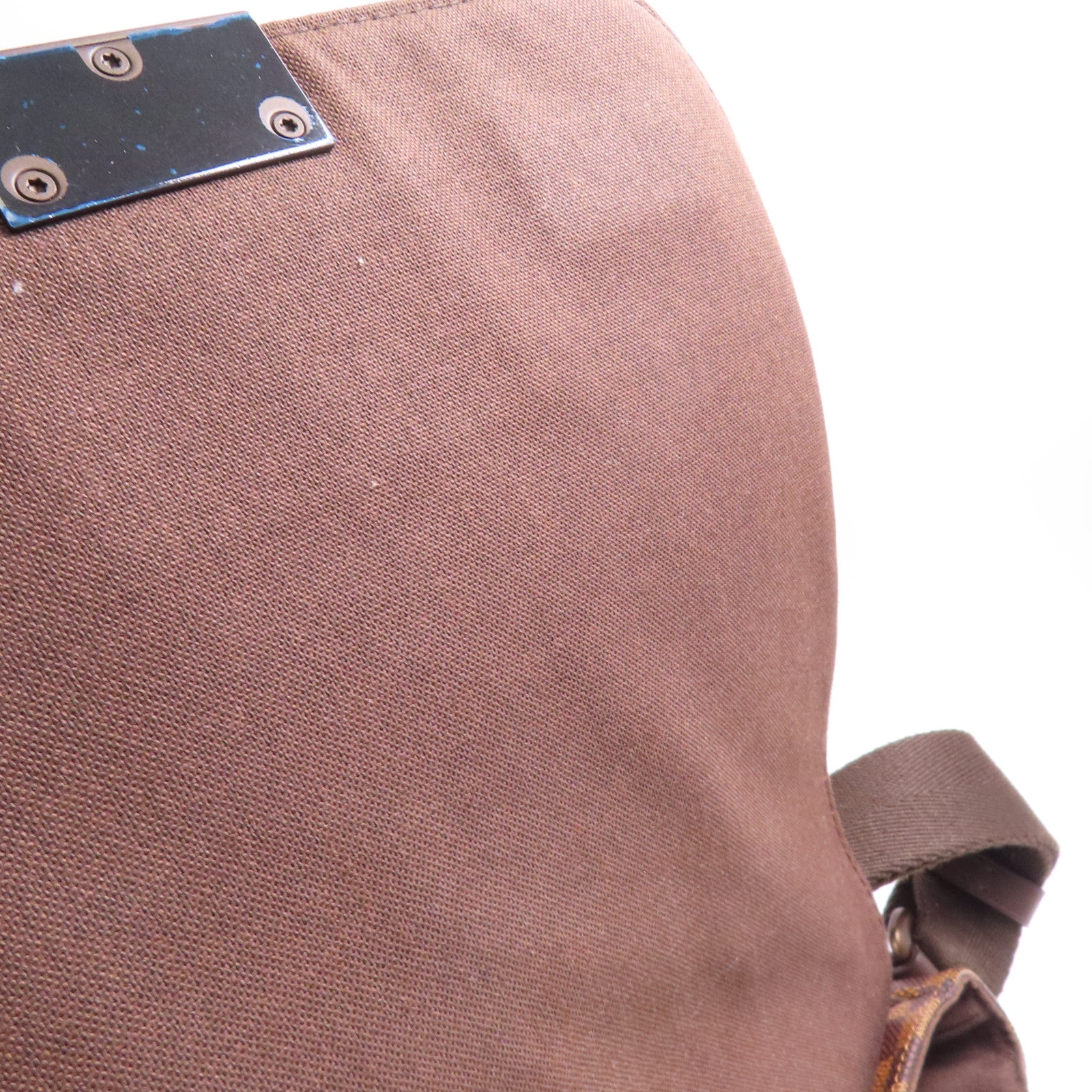 LOUIS VUITTON Damier District PM金扣肩背袋