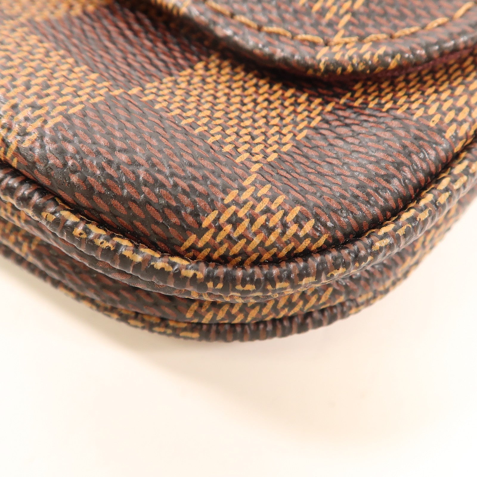 LOUIS VUITTON Damier Hoxton GM金扣肩背袋