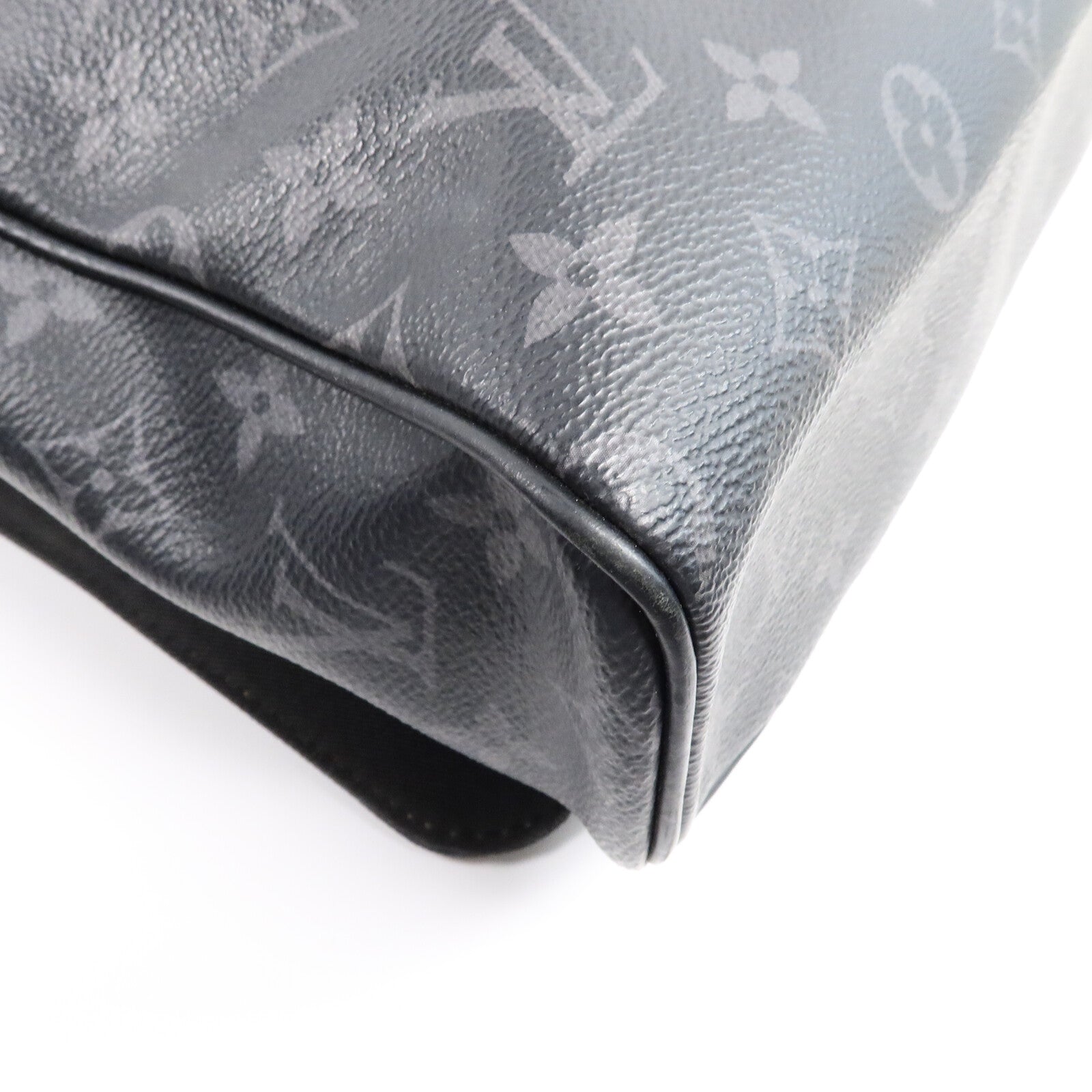 LOUIS VUITTON Monogram Eclipse District MM NM肩背袋