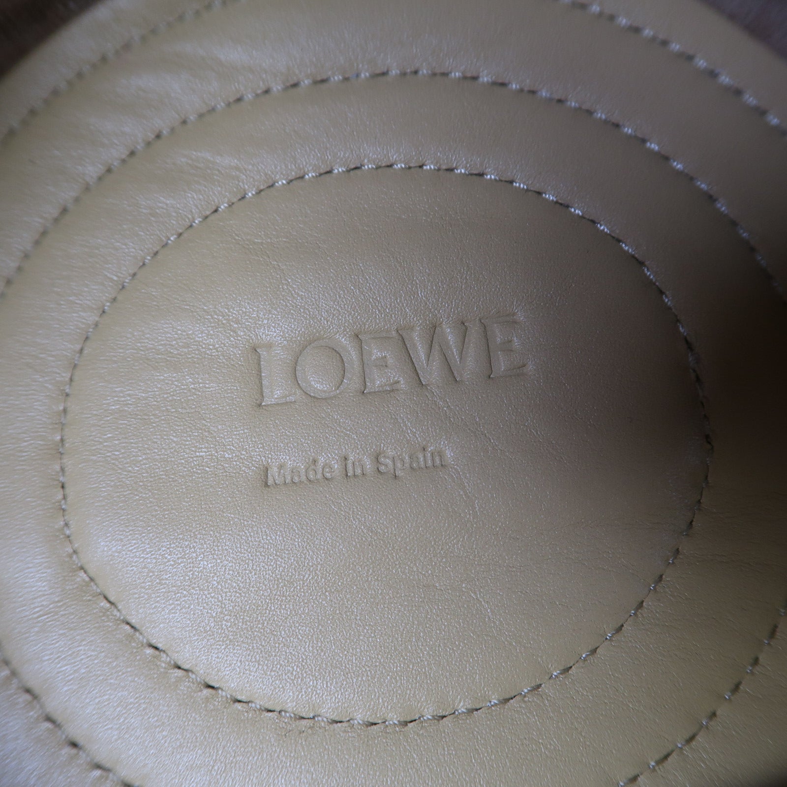 LOEWE 【激減優惠】牛皮皮革Paseo金扣手挽肩背兩用袋黃色