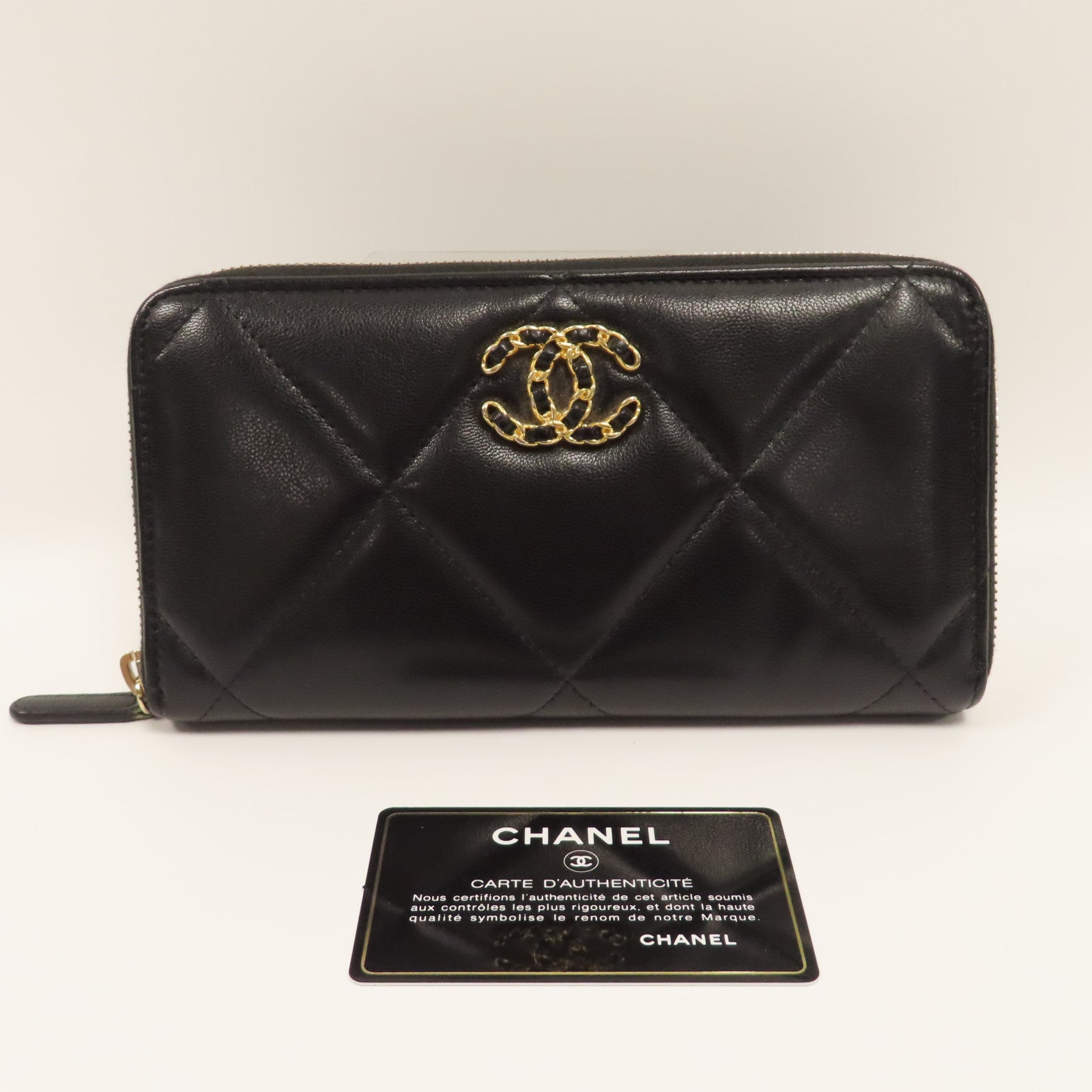CHANEL 菱格皮革C19 Long Wallet金扣拉鍊長錢包黑色