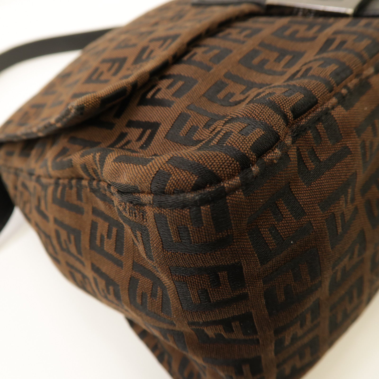 FENDI 帆布Shoulder Bag銀扣肩背袋啡色