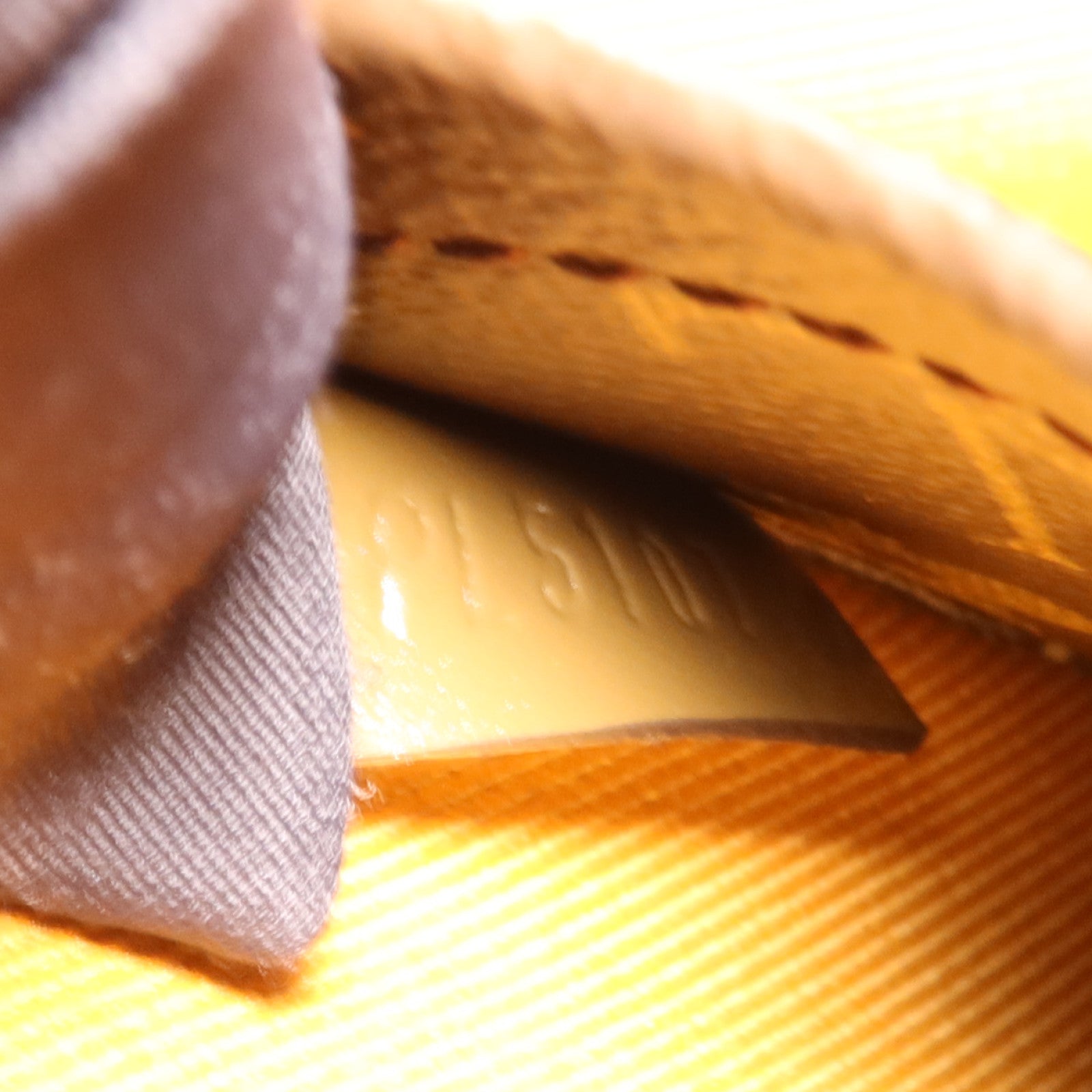 LOUIS VUITTON Monogram Vernis Venice金扣鏈帶肩背袋