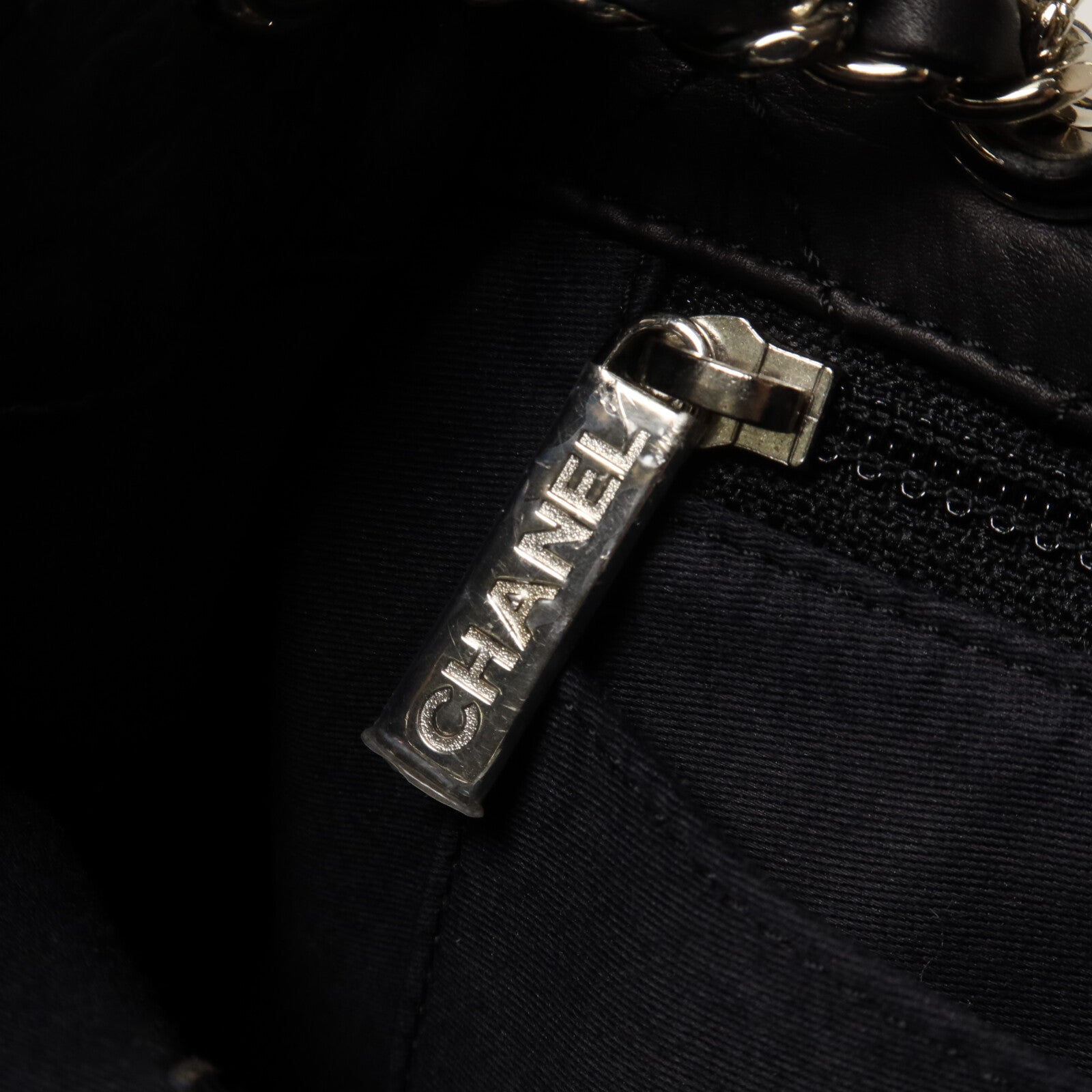 CHANEL 牛皮皮革Chain Shoulder鏈帶肩背袋