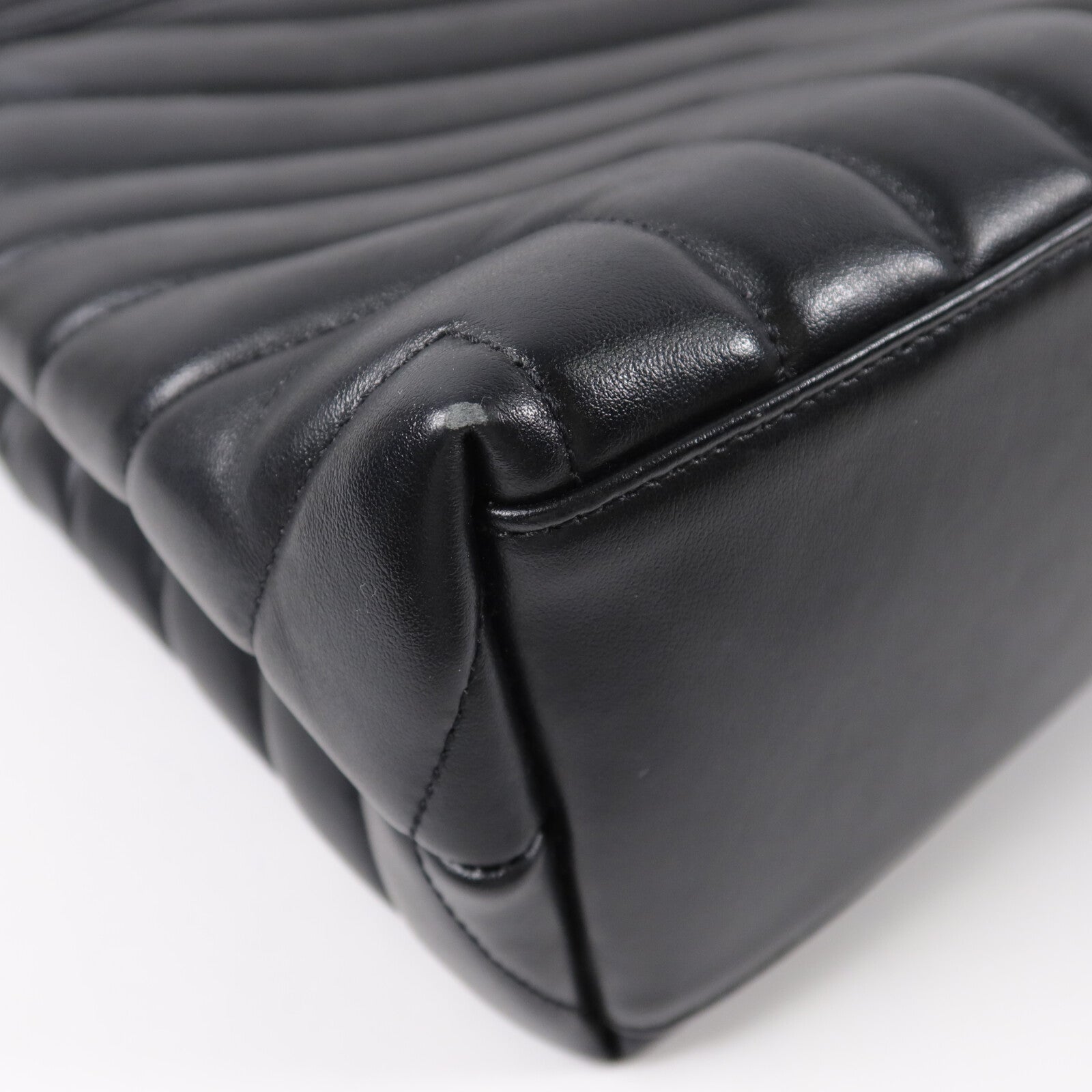 SAINT LAURENT 牛皮皮革Loulou鏈帶肩背袋