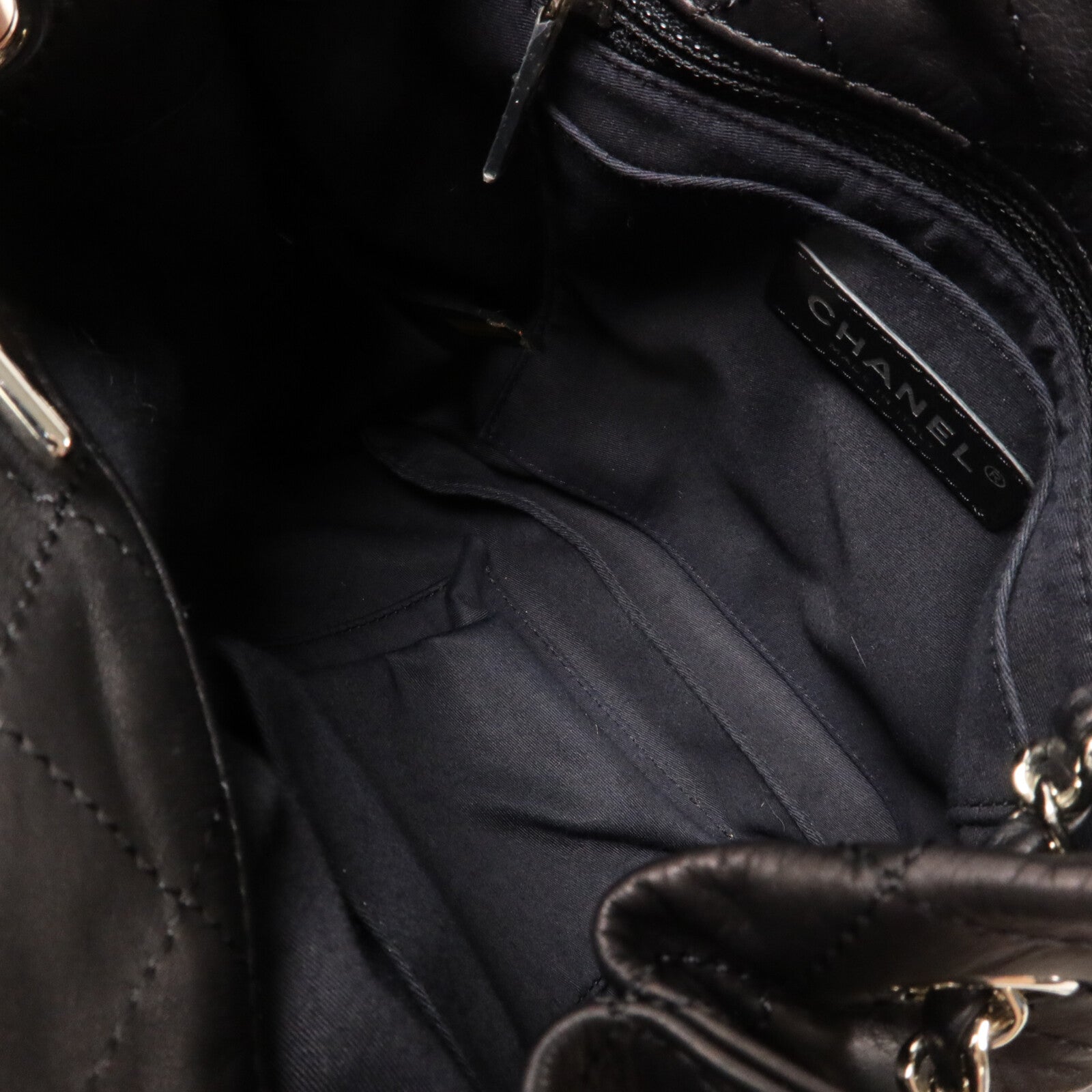 CHANEL 牛皮皮革Chain Shoulder鏈帶肩背袋