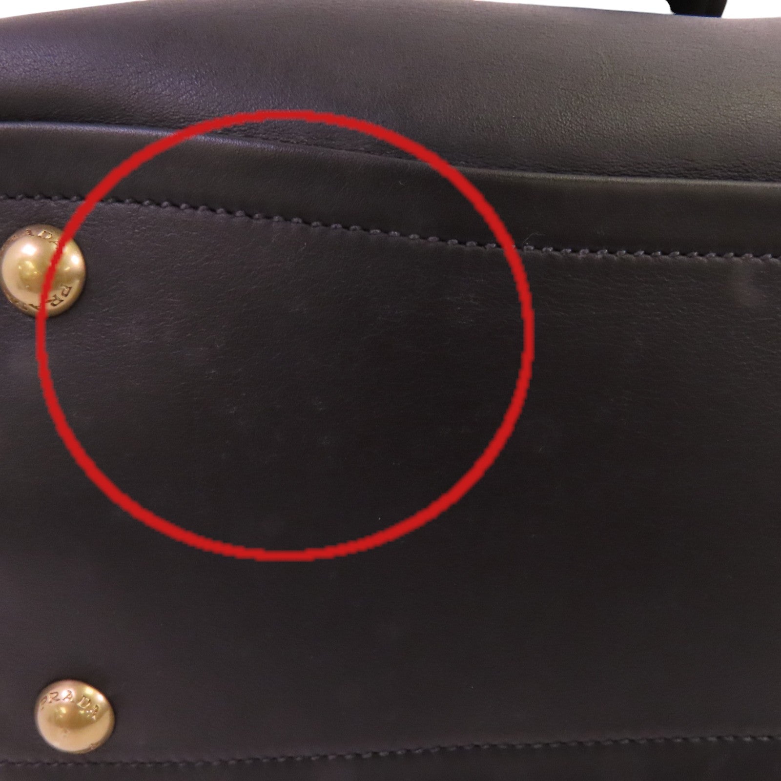 PRADA 牛皮皮革City Bag金扣肩背袋