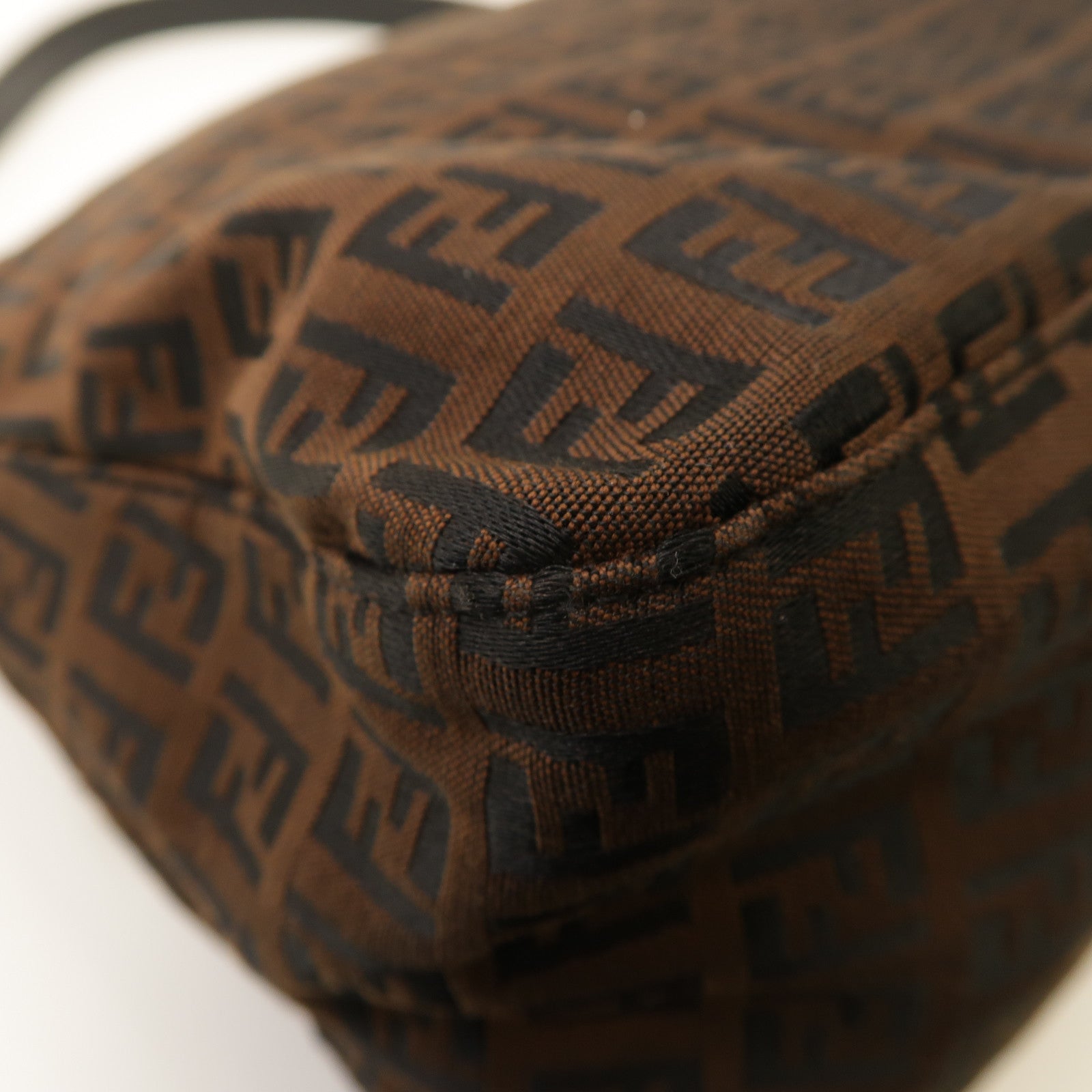 FENDI 帆布Shoulder Bag銀扣肩背袋啡色