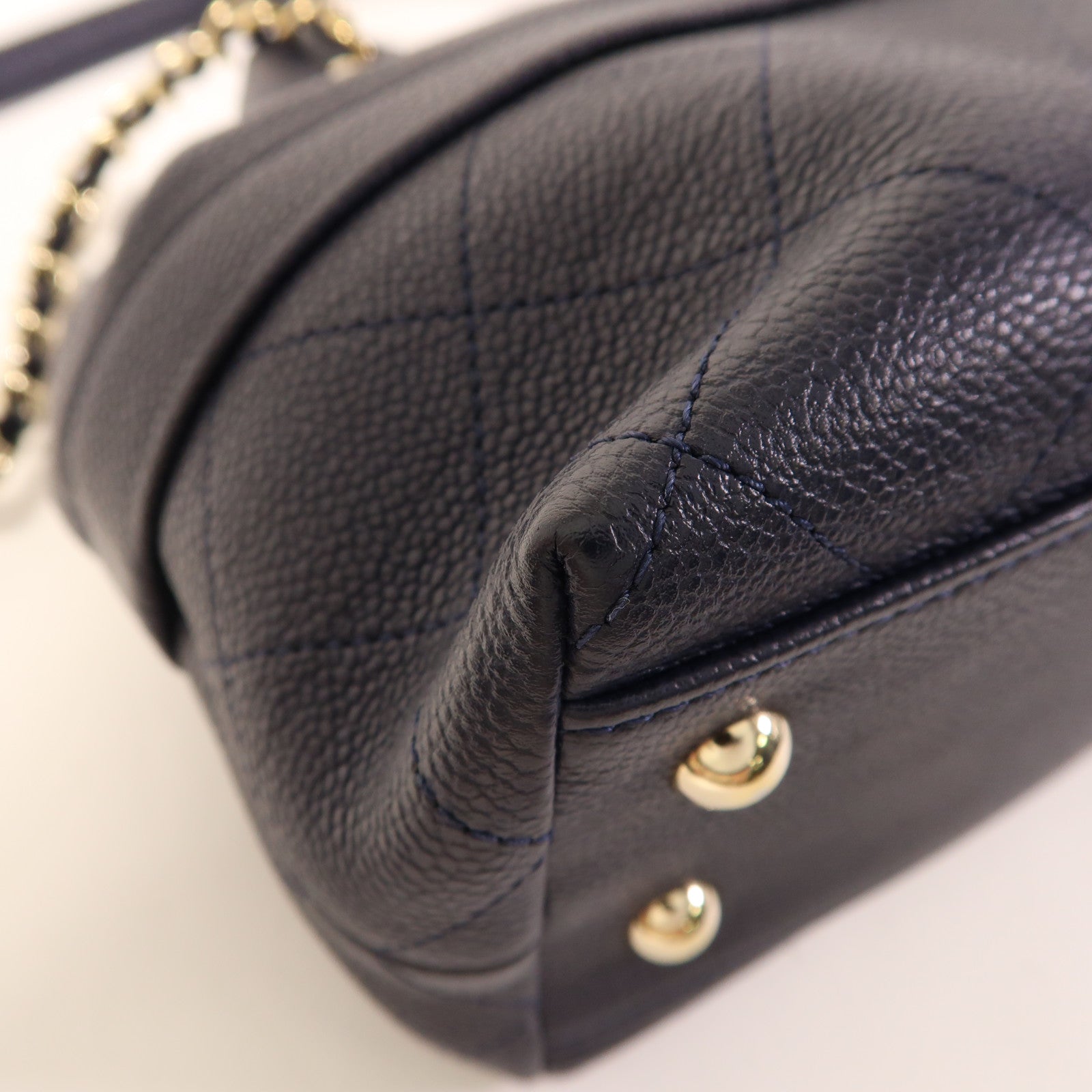CHANEL 牛皮皮革Chain Shoulder Bag金扣鏈帶肩背袋