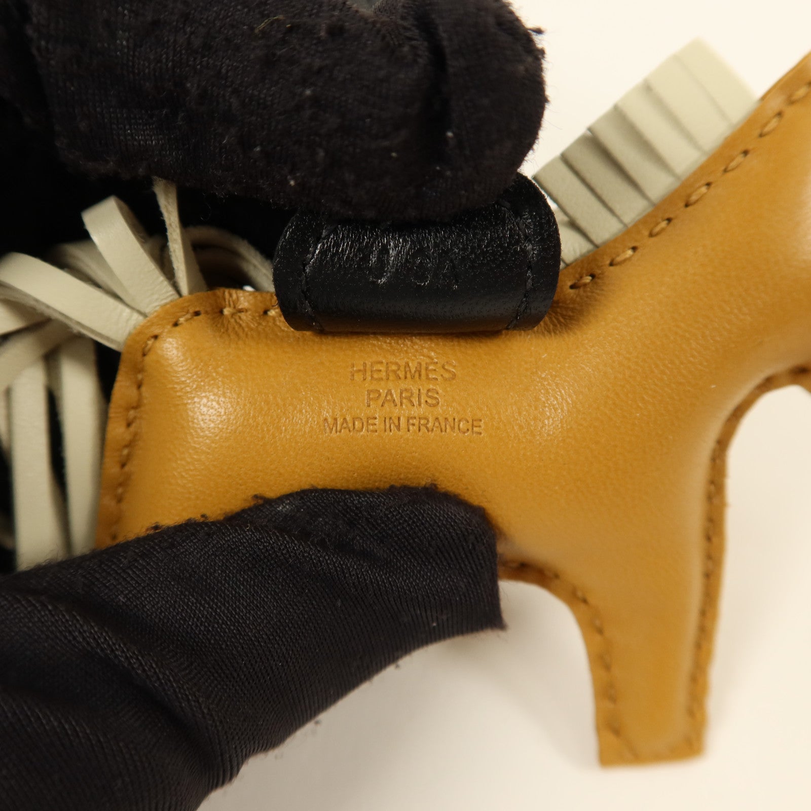 HERMES Milo皮革Rodeo PM掛飾Sesame/Noir/Nata