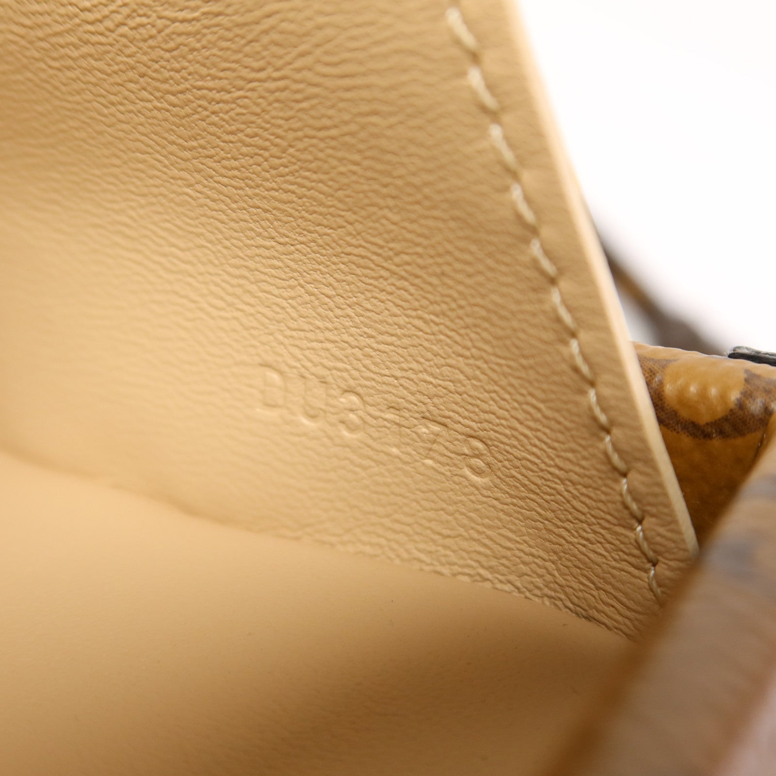 LOUIS VUITTON Monogram Reverse Petite Malle金扣肩背袋