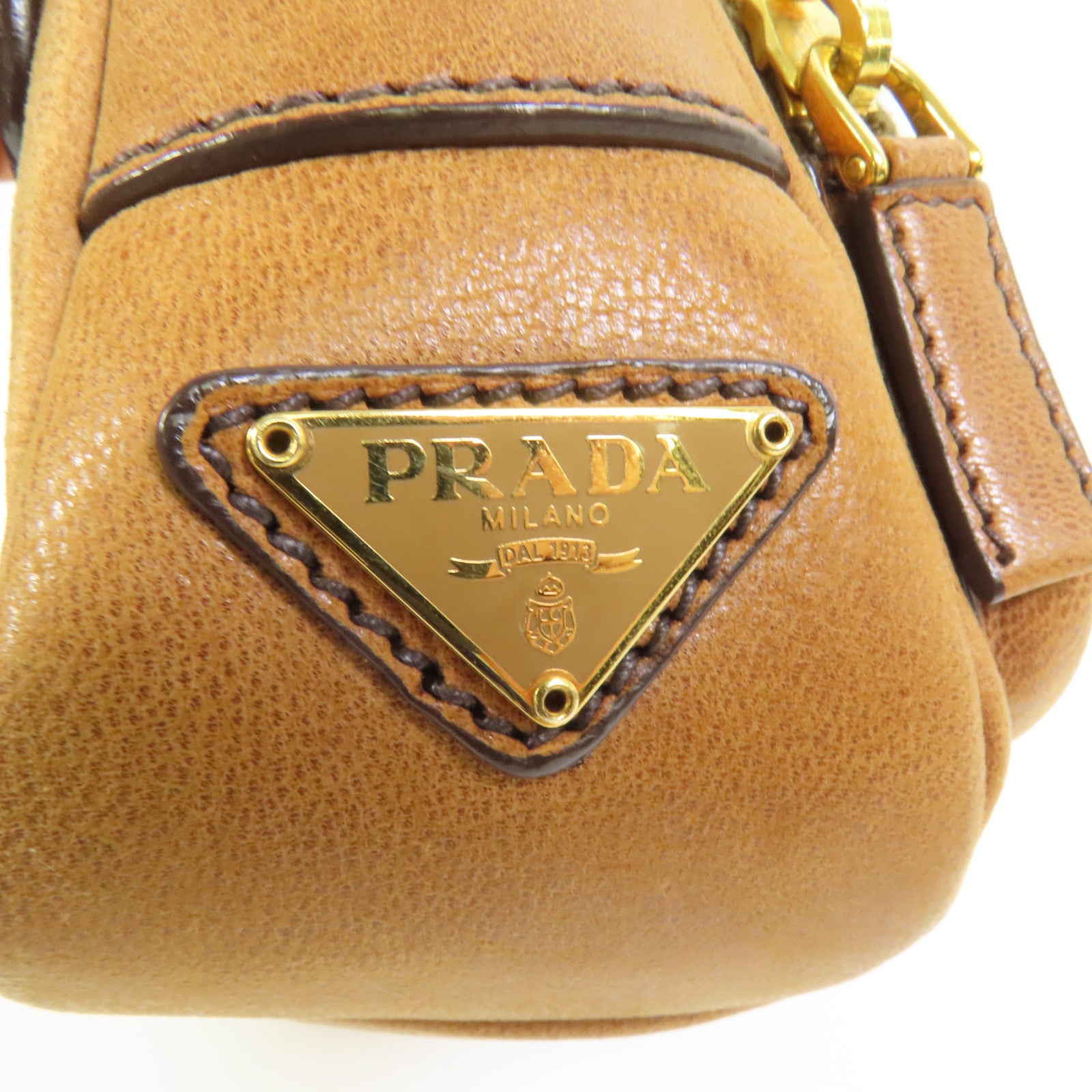 PRADA 牛皮皮革Shoulder Bag金扣肩背袋