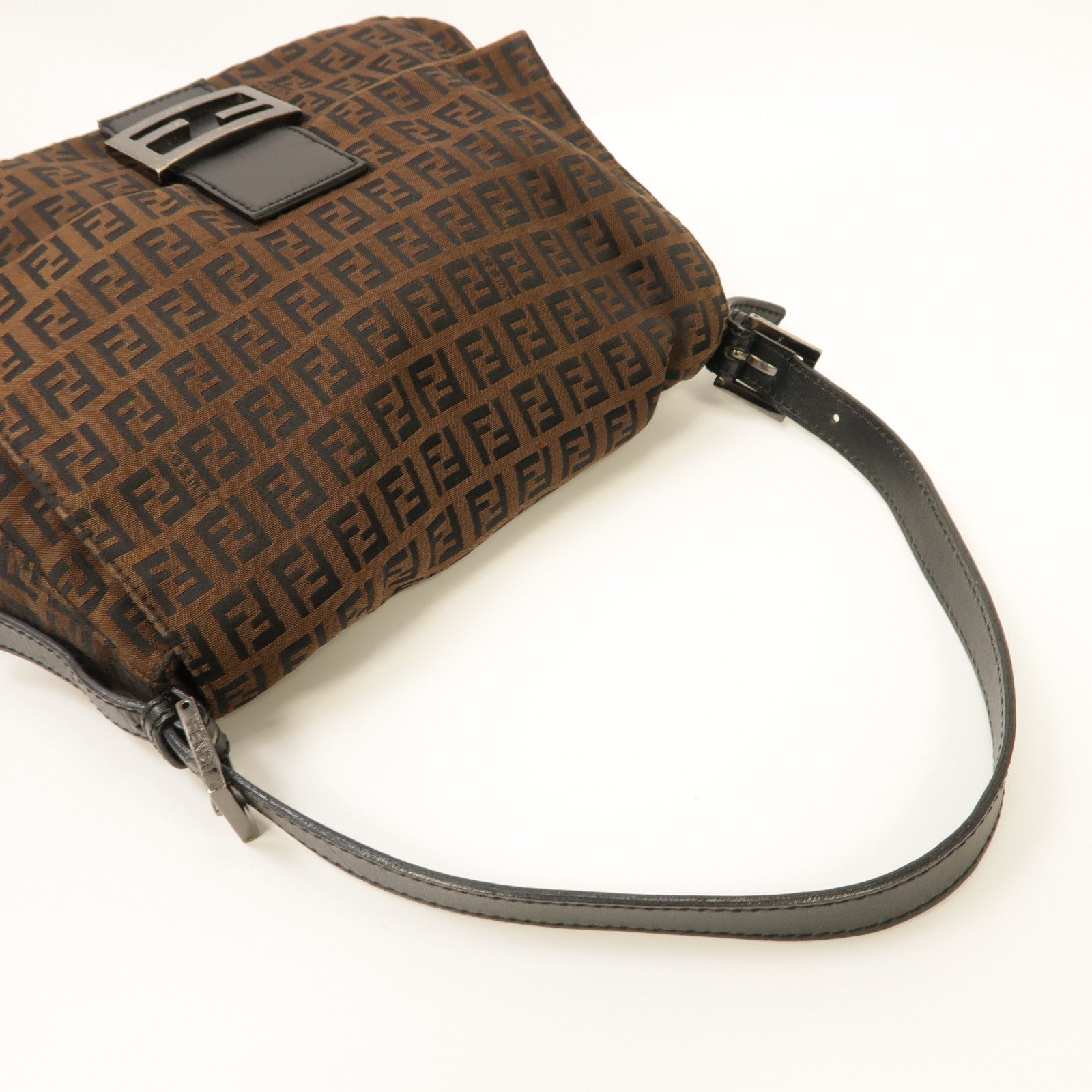 FENDI 帆布Shoulder Bag銀扣肩背袋啡色