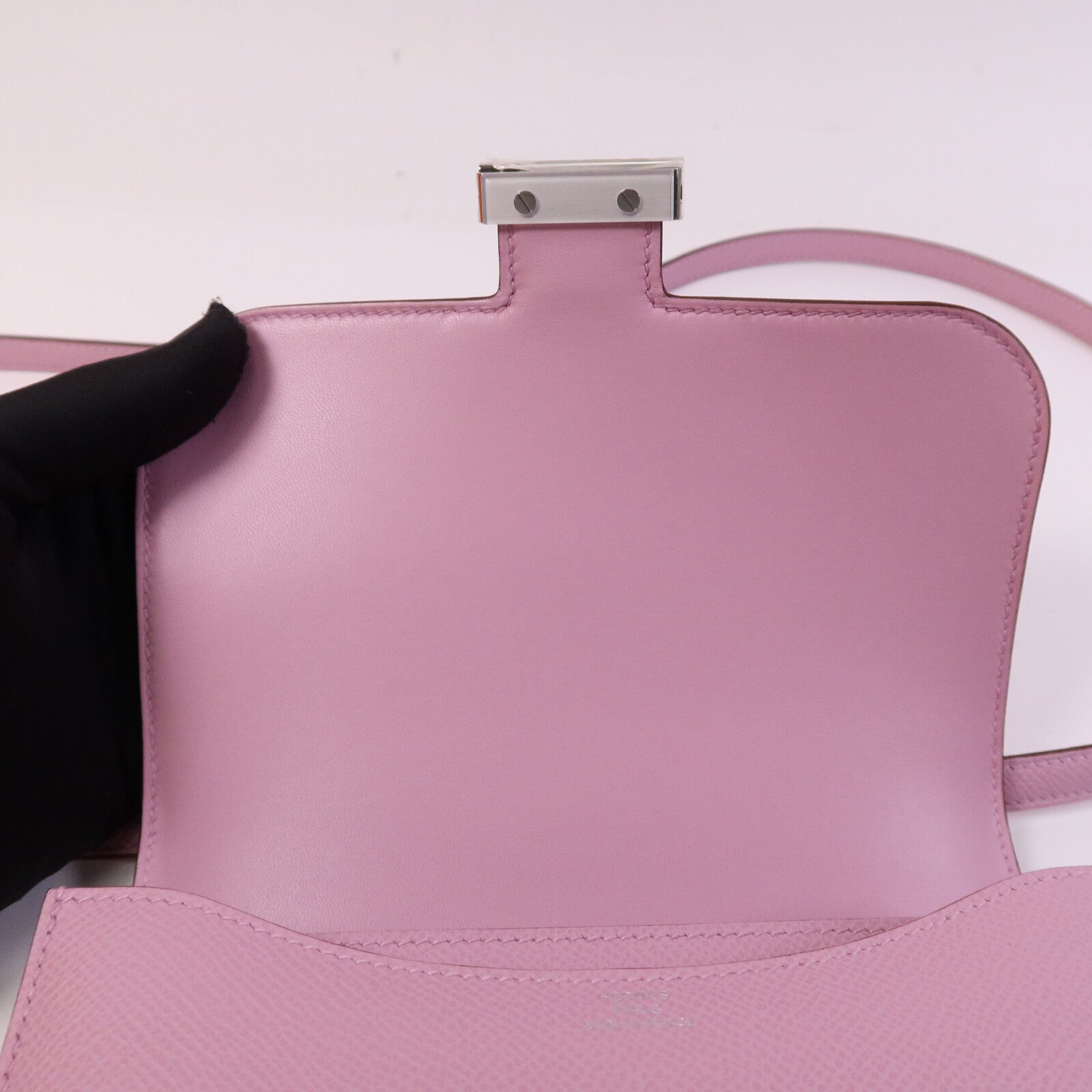 HERMES Epsom皮革Constance Mini銀扣肩背袋Mauve Sylvestre