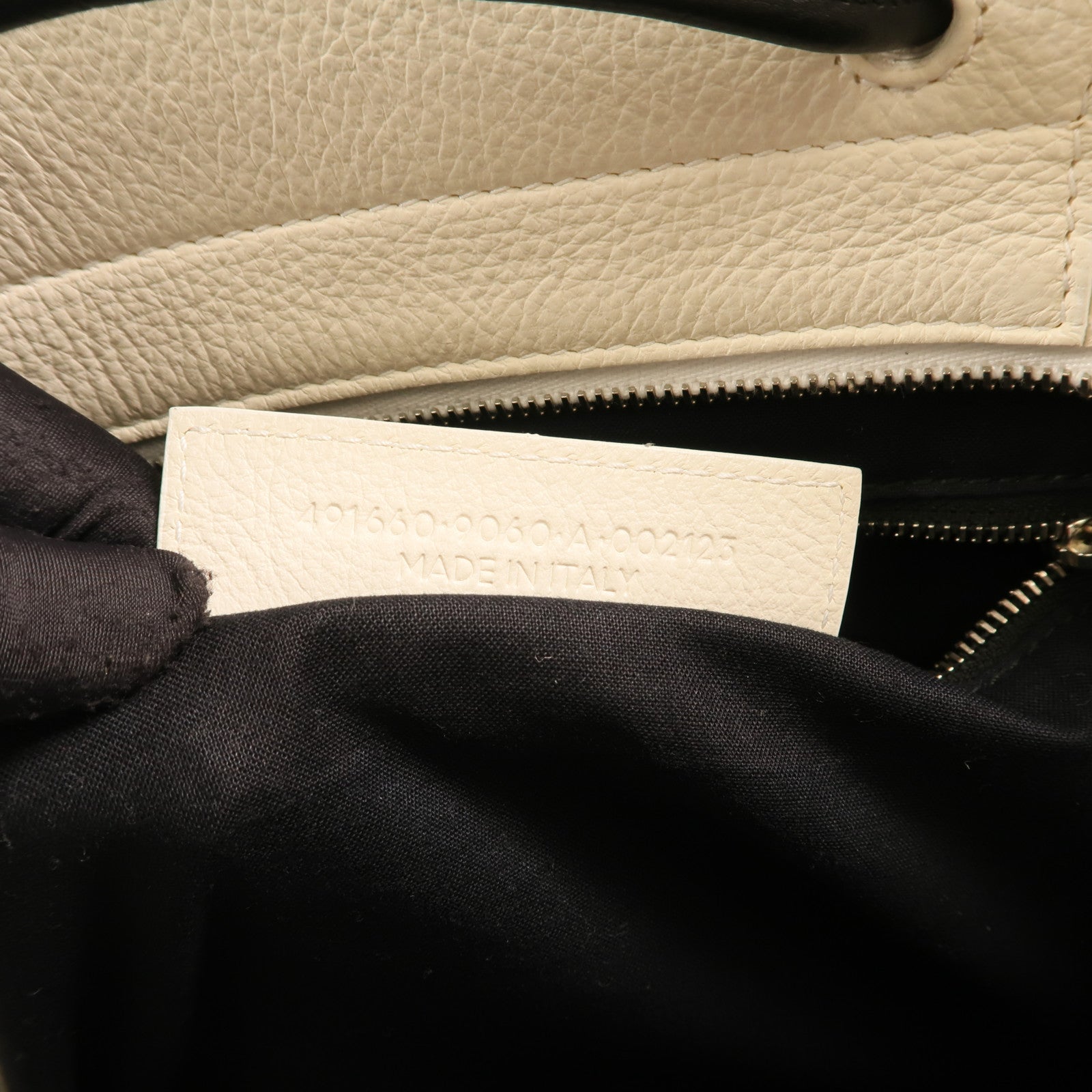 BALENCIAGA 牛皮皮革Tote Bag銀扣肩背袋