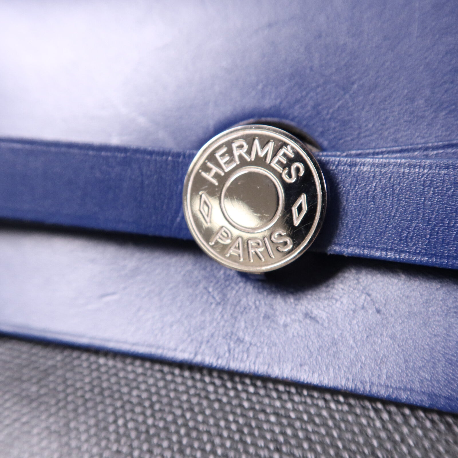 HERMES Vache Liegee皮革Herbag MM銀扣手挽肩背兩用袋Bleu Brighton/Noir