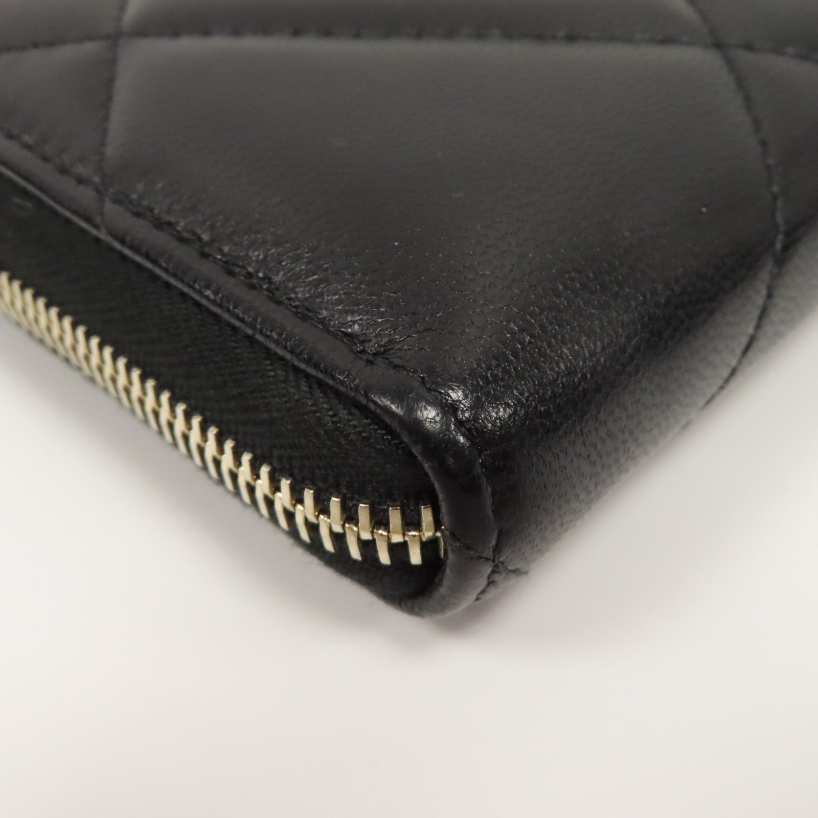 CHANEL 菱格皮革C19 Long Wallet金扣拉鍊長錢包黑色
