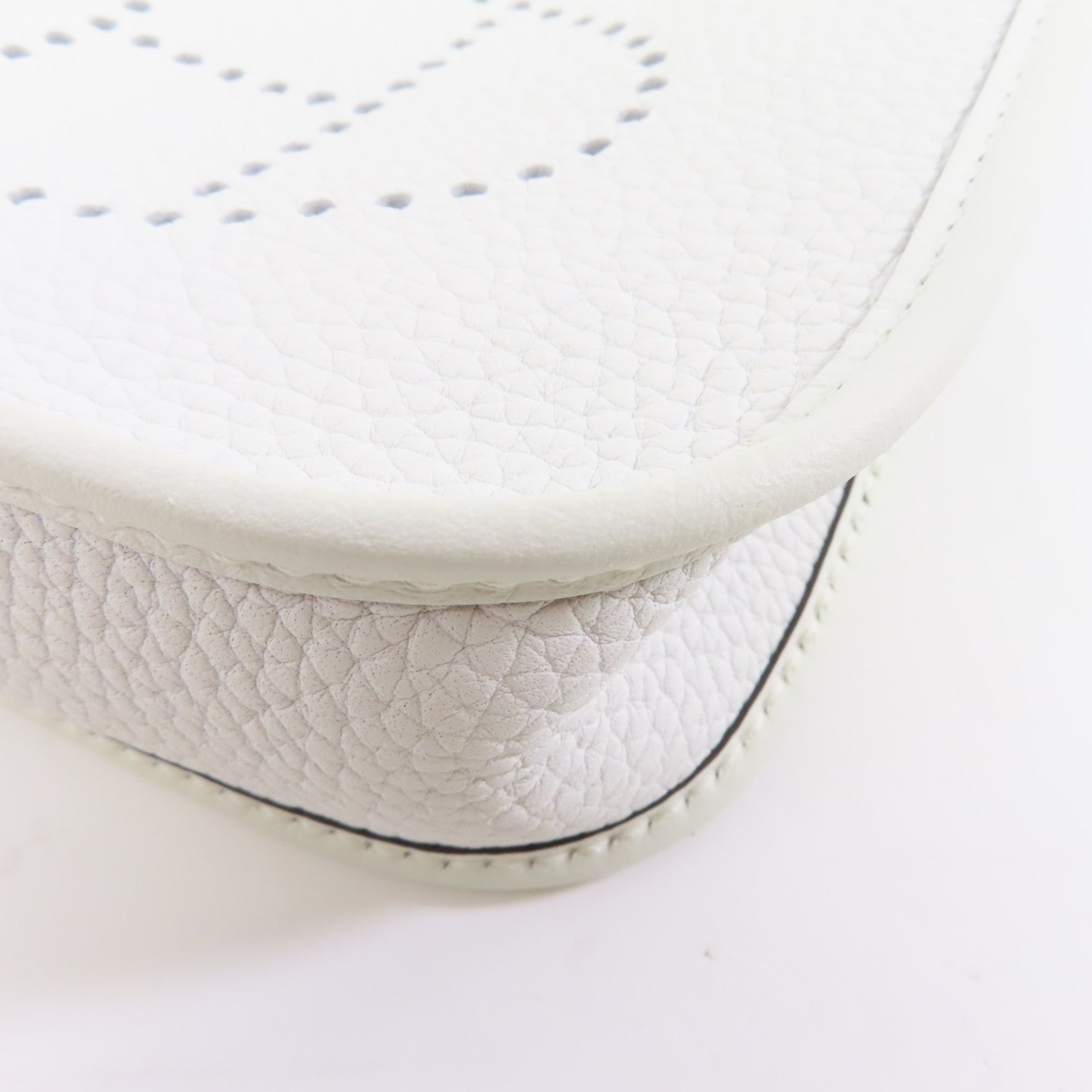 HERMES Clemence皮革Evelyne TPM銀扣肩背袋New White/白色