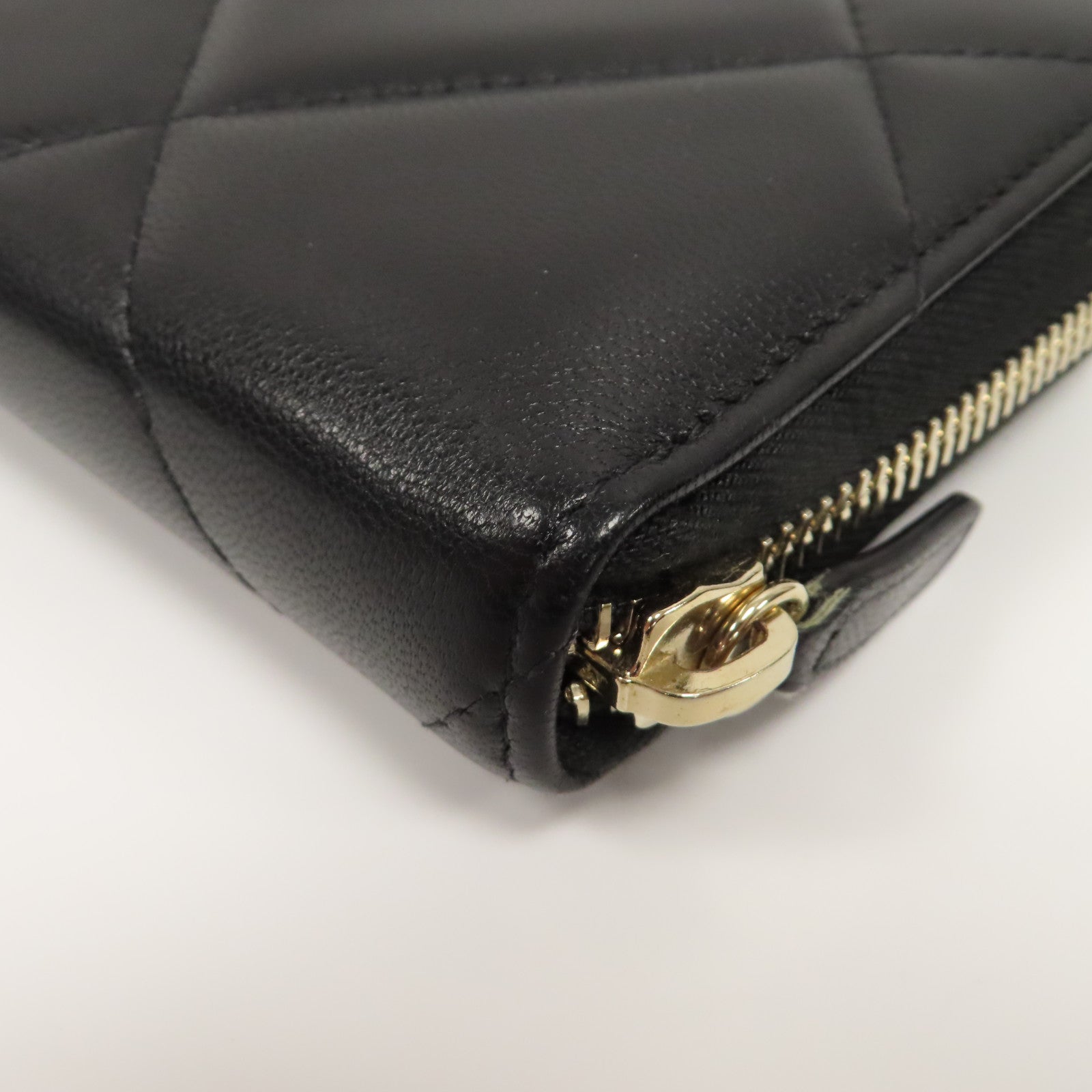 CHANEL 菱格皮革C19 Long Wallet金扣拉鍊長錢包黑色