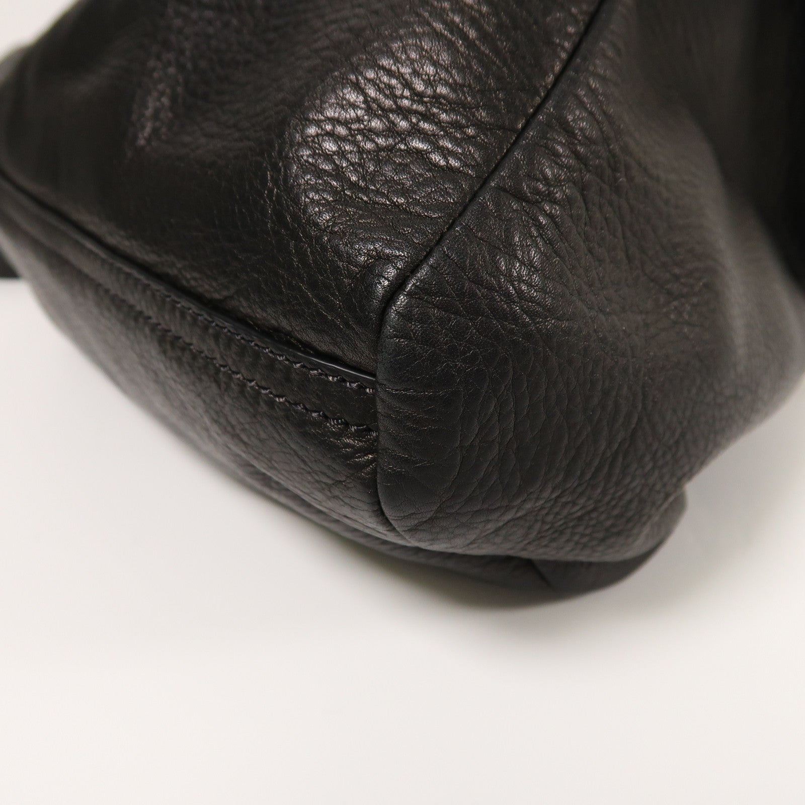 GIVENCHY 牛皮皮革Pandora金扣手挽肩背兩用袋黑色