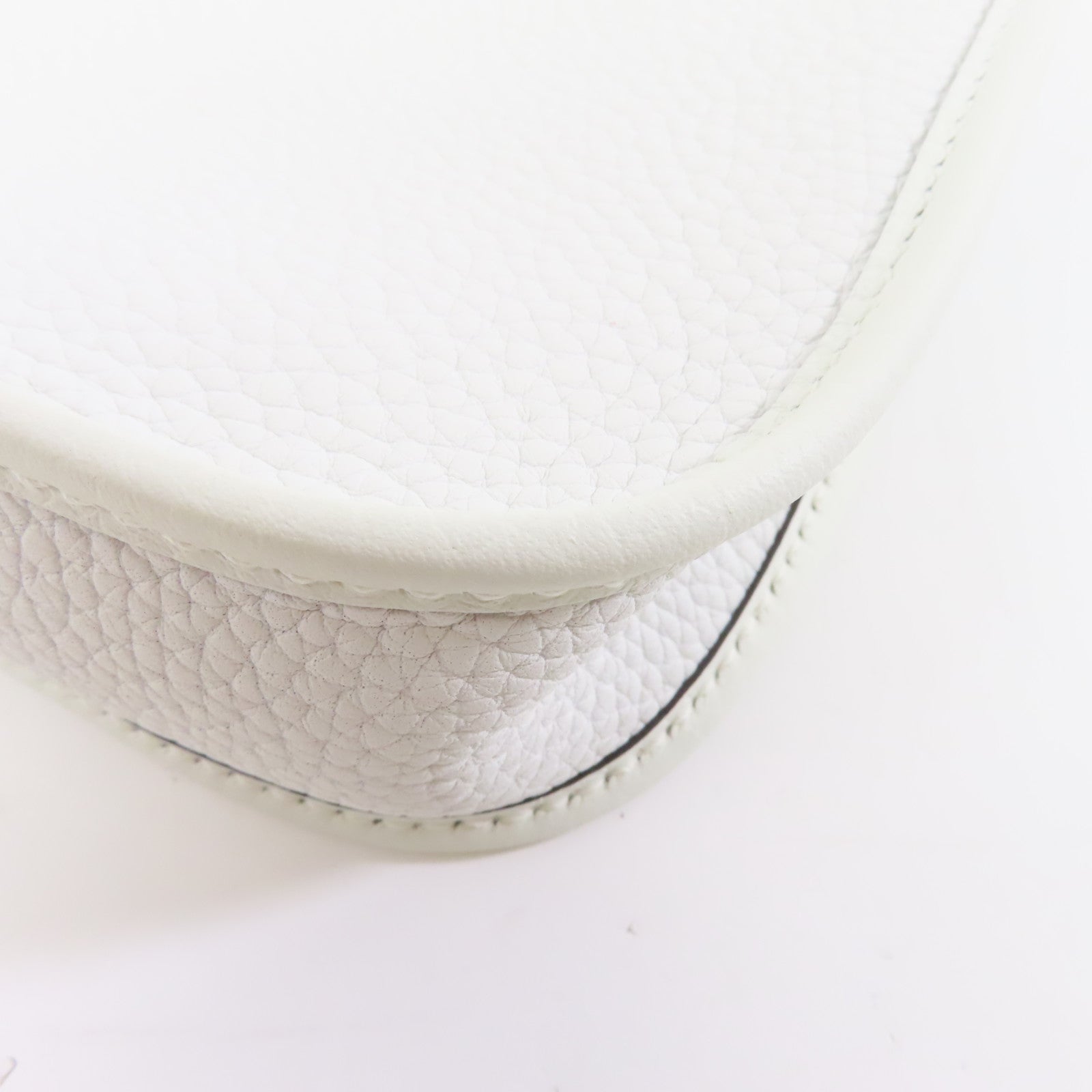 HERMES Clemence皮革Evelyne TPM銀扣肩背袋New White/白色