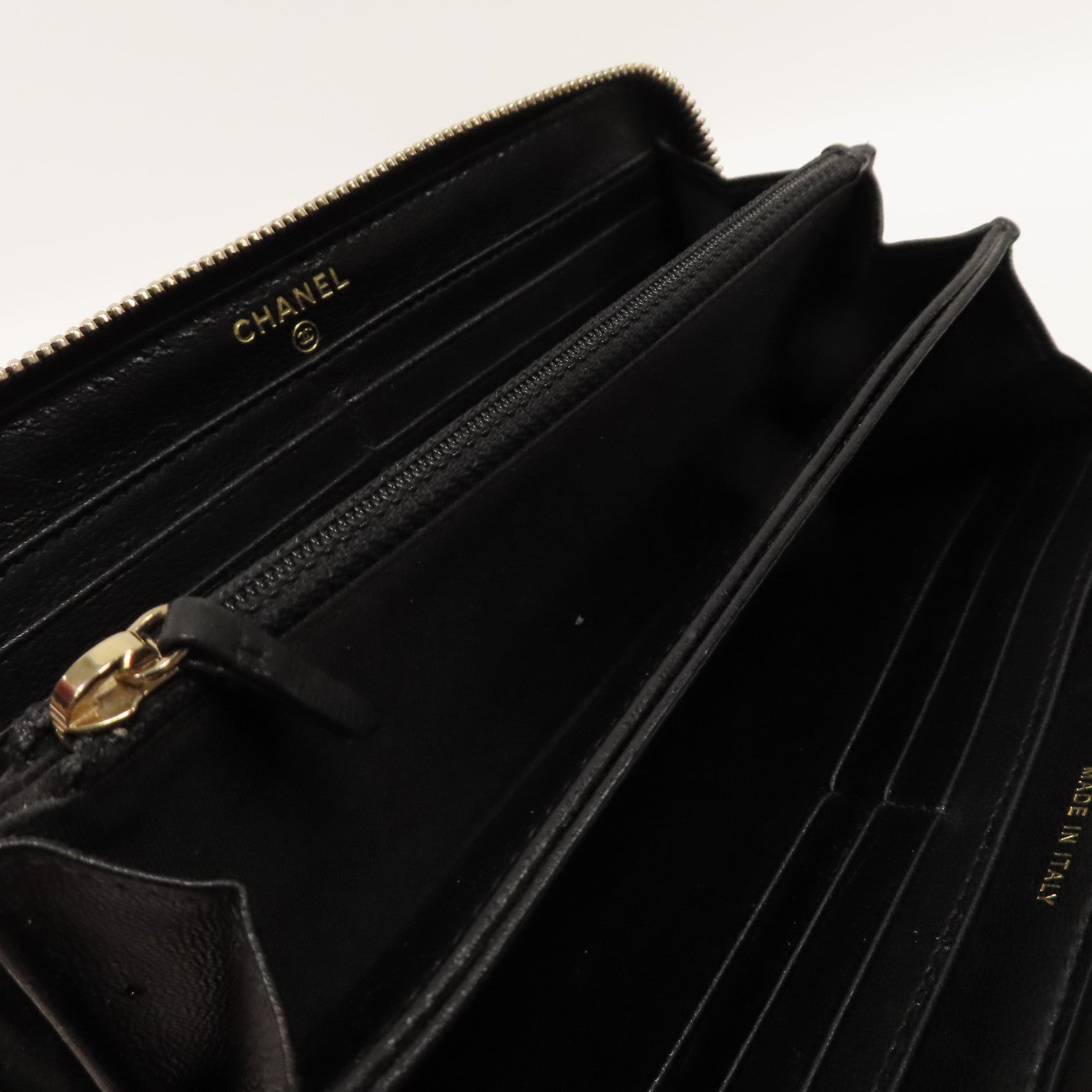 CHANEL 菱格皮革C19 Long Wallet金扣拉鍊長錢包黑色