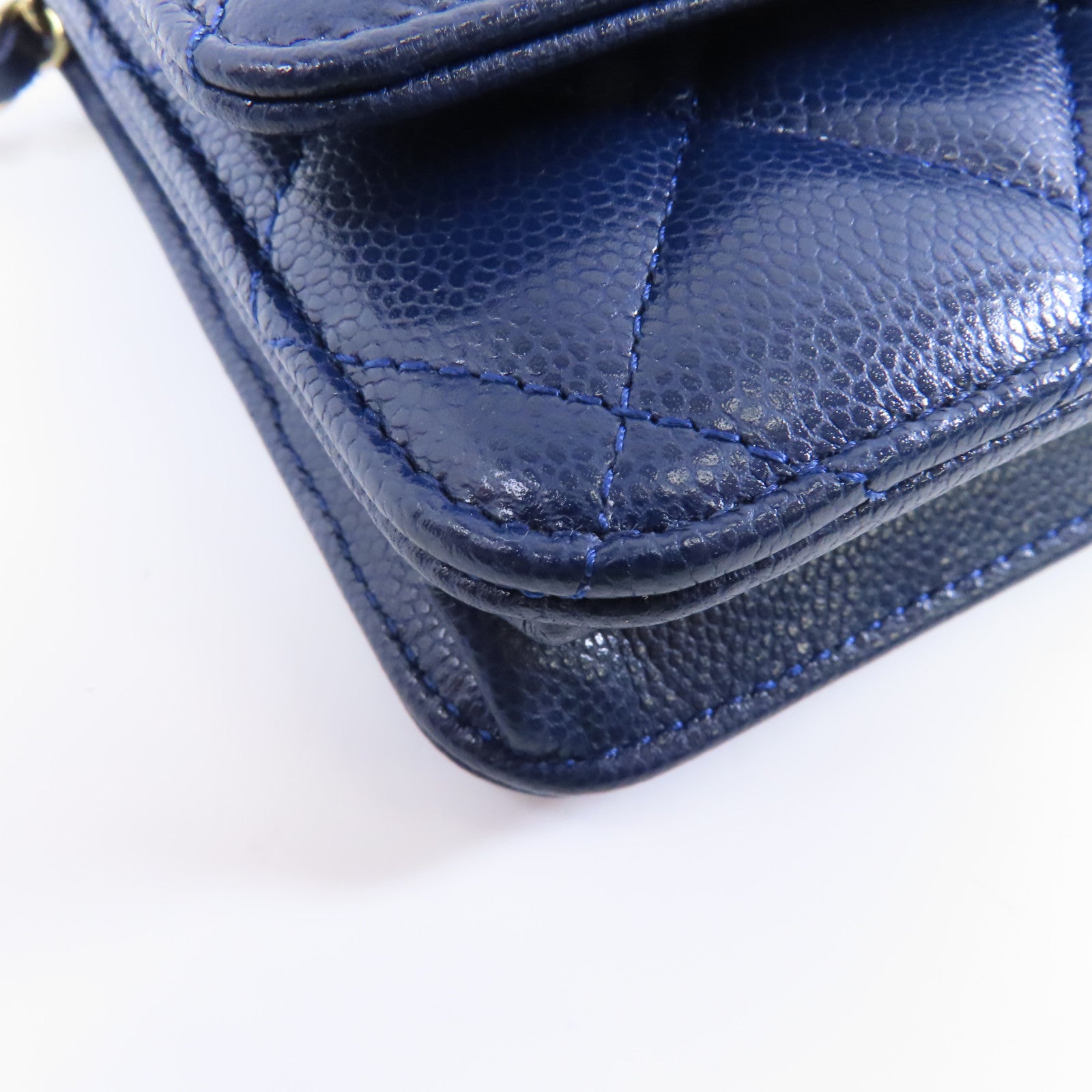 CHANEL 【激減優惠】菱格牛皮皮革WOC Wallet On Chain金扣鏈帶肩背袋深藍色