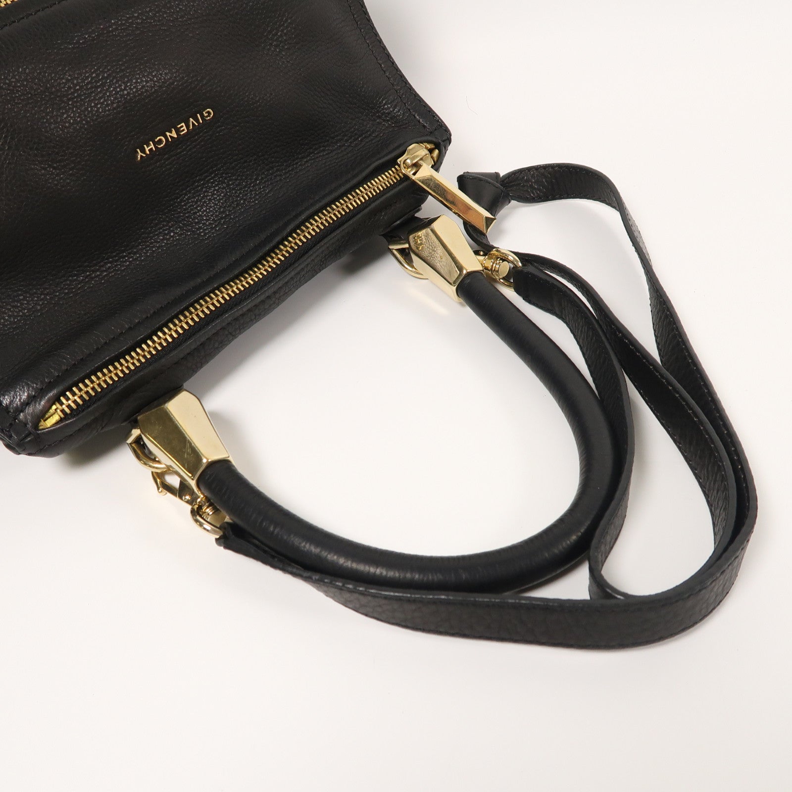 GIVENCHY 牛皮皮革Pandora金扣手挽肩背兩用袋黑色