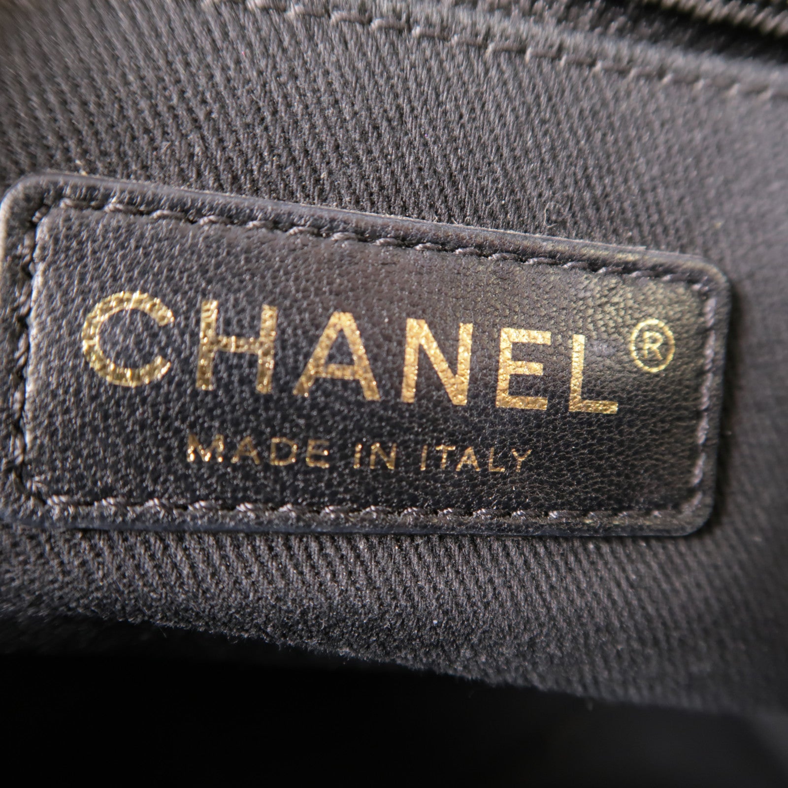 CHANEL 牛皮皮革Hand Bag金扣肩背袋黑色