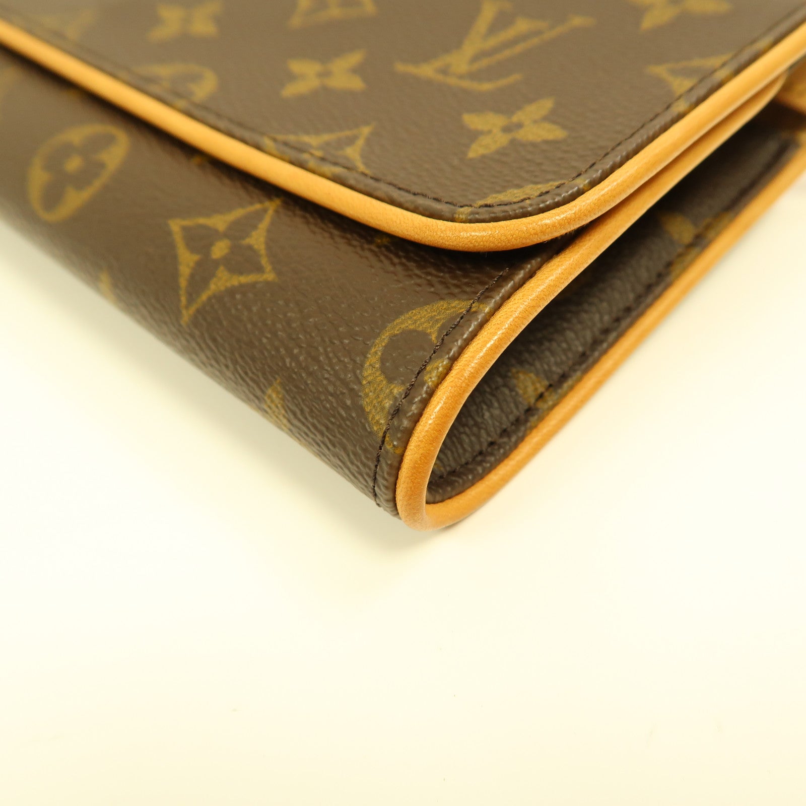 LOUIS VUITTON Monogram Pechette Twin GM金扣肩背袋啡色