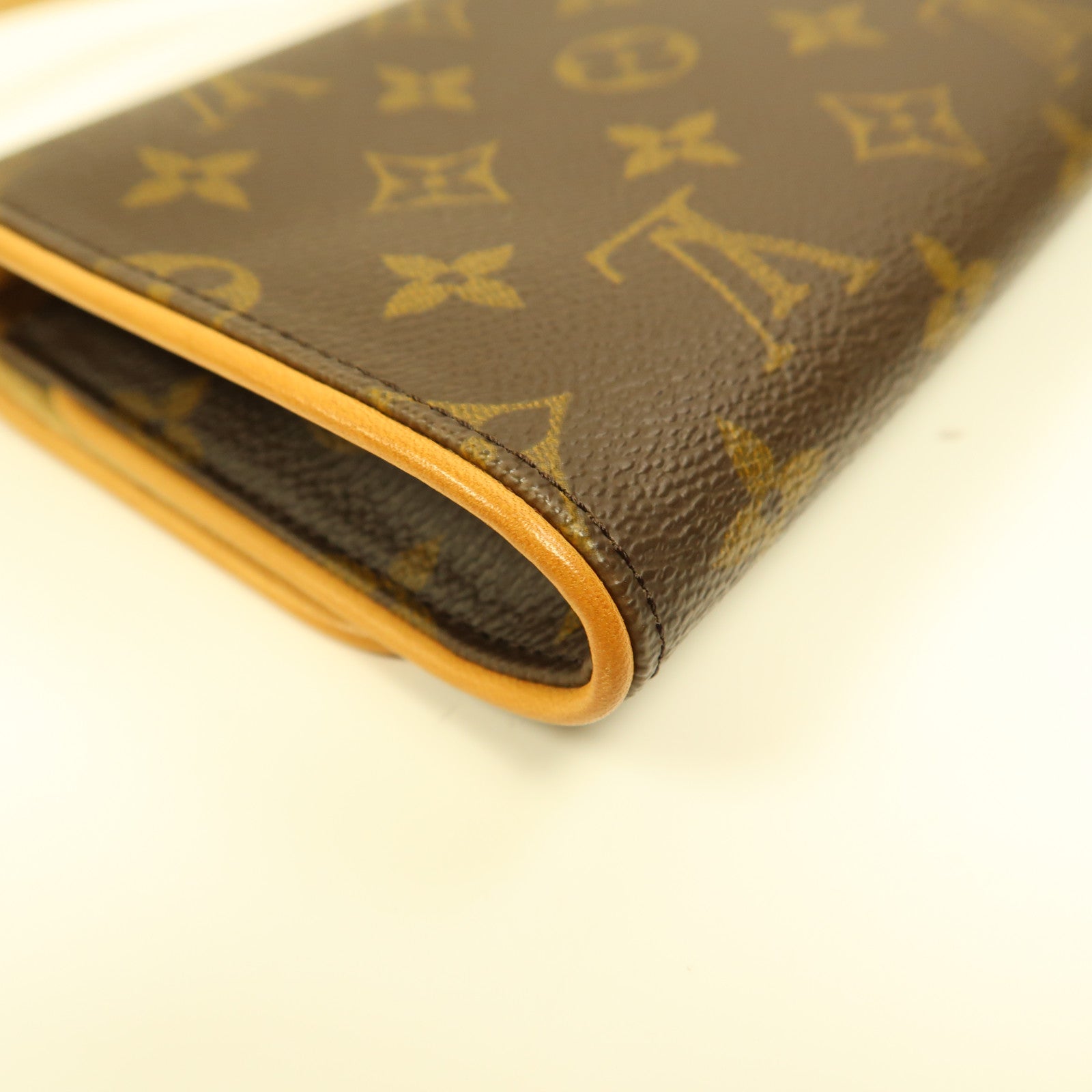 LOUIS VUITTON Monogram Pechette Twin GM金扣肩背袋啡色