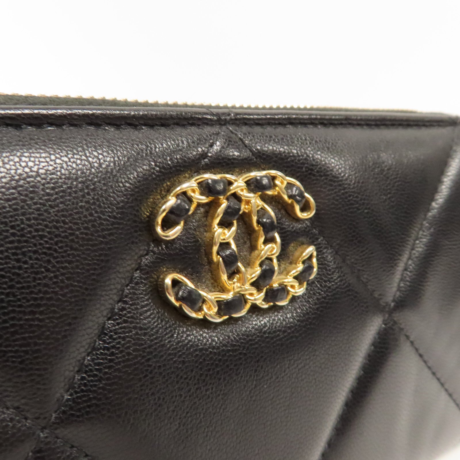 CHANEL 菱格皮革C19 Long Wallet金扣拉鍊長錢包黑色