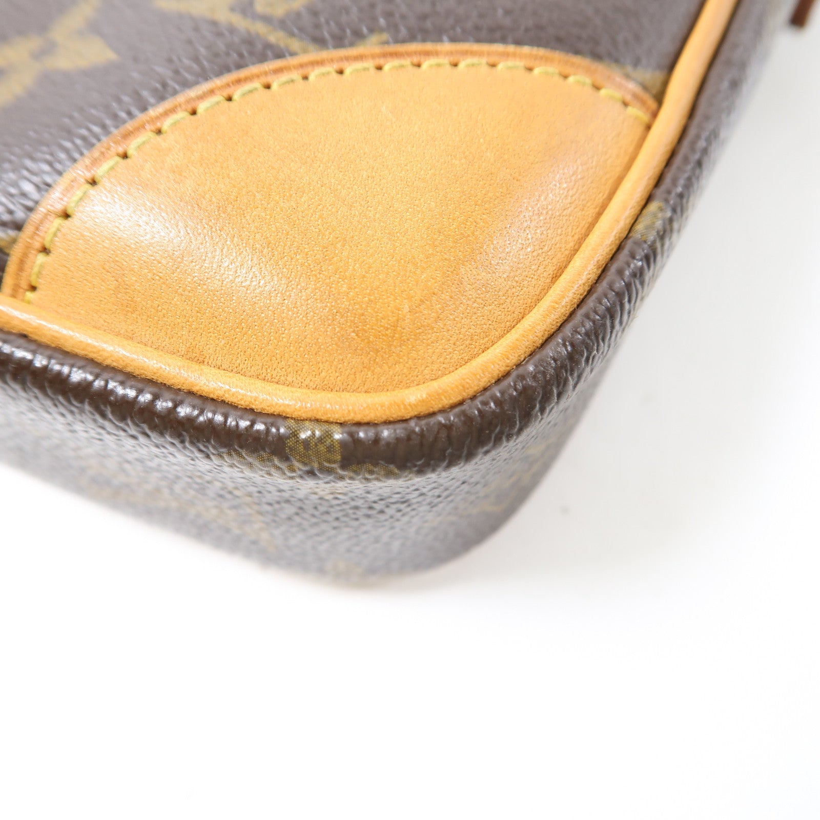 LOUIS VUITTON Monogram Danube金扣肩背袋棕色