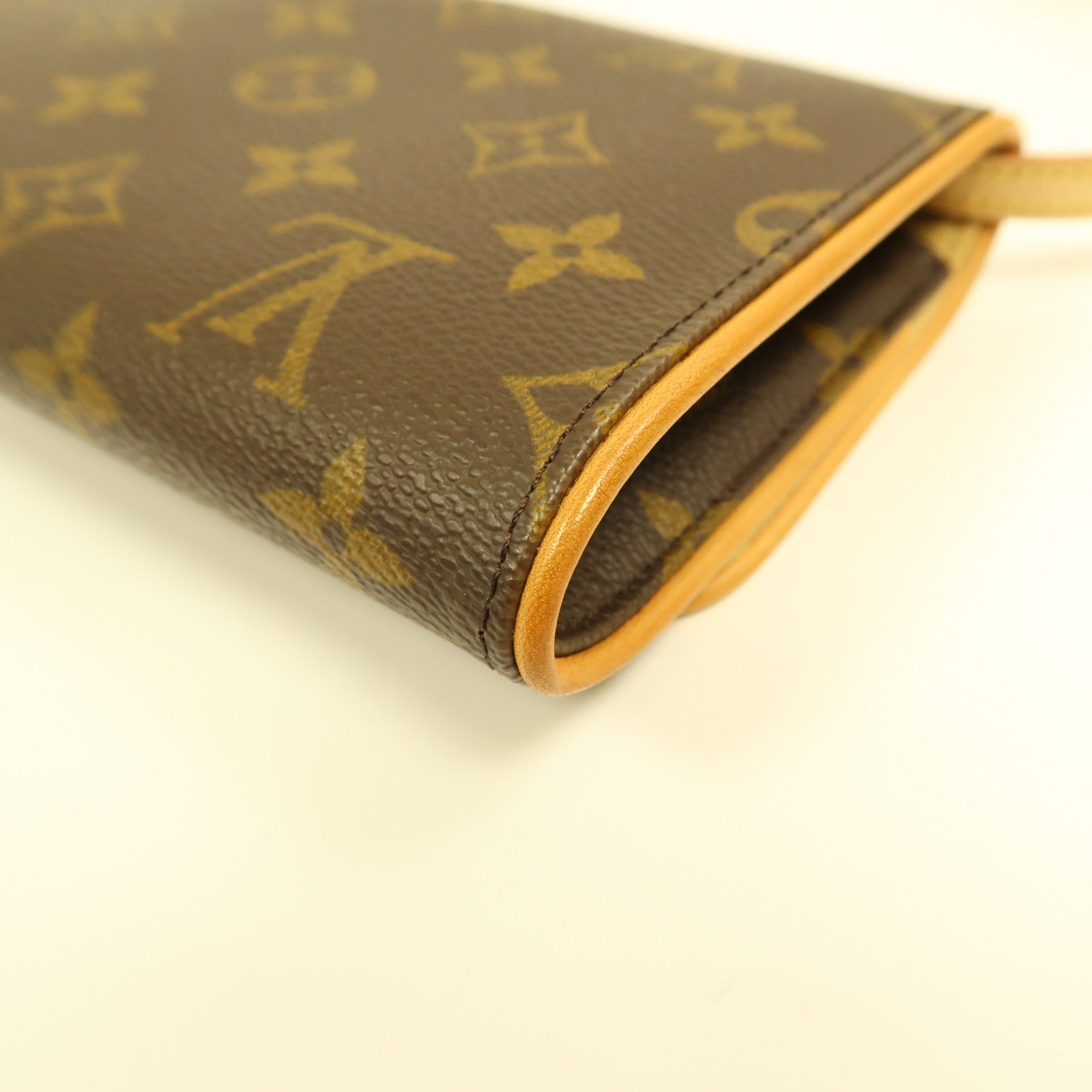 LOUIS VUITTON Monogram Pechette Twin GM金扣肩背袋啡色
