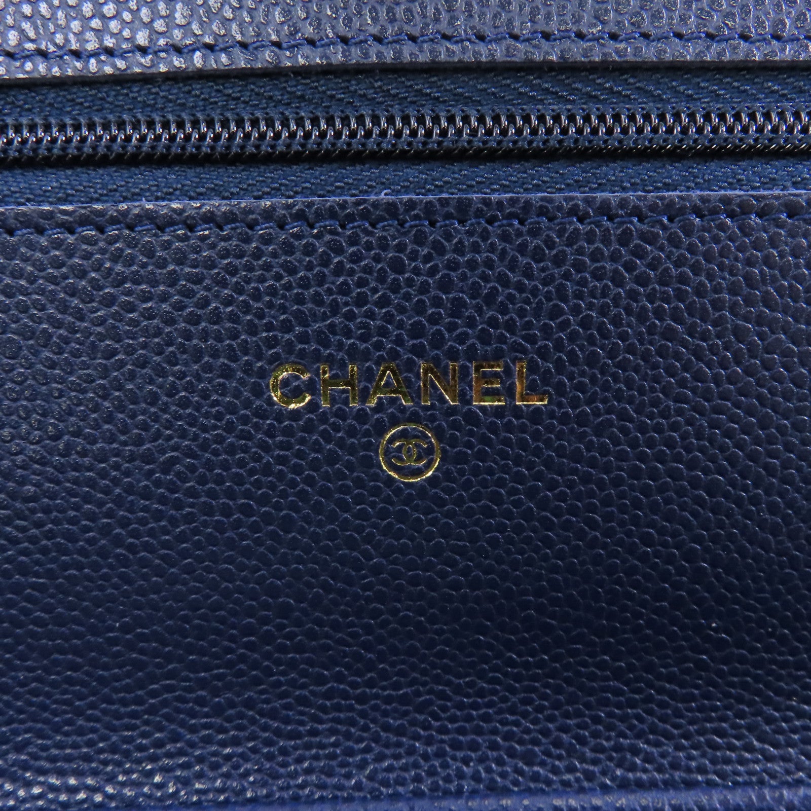 CHANEL 【激減優惠】菱格牛皮皮革WOC Wallet On Chain金扣鏈帶肩背袋深藍色