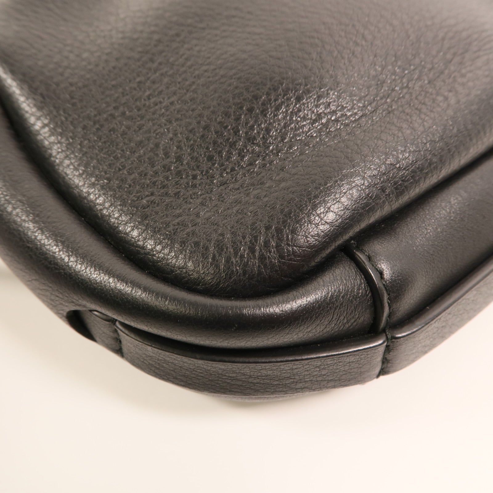 BALENCIAGA 牛皮皮革Everyday Camera Bag銀扣肩背袋