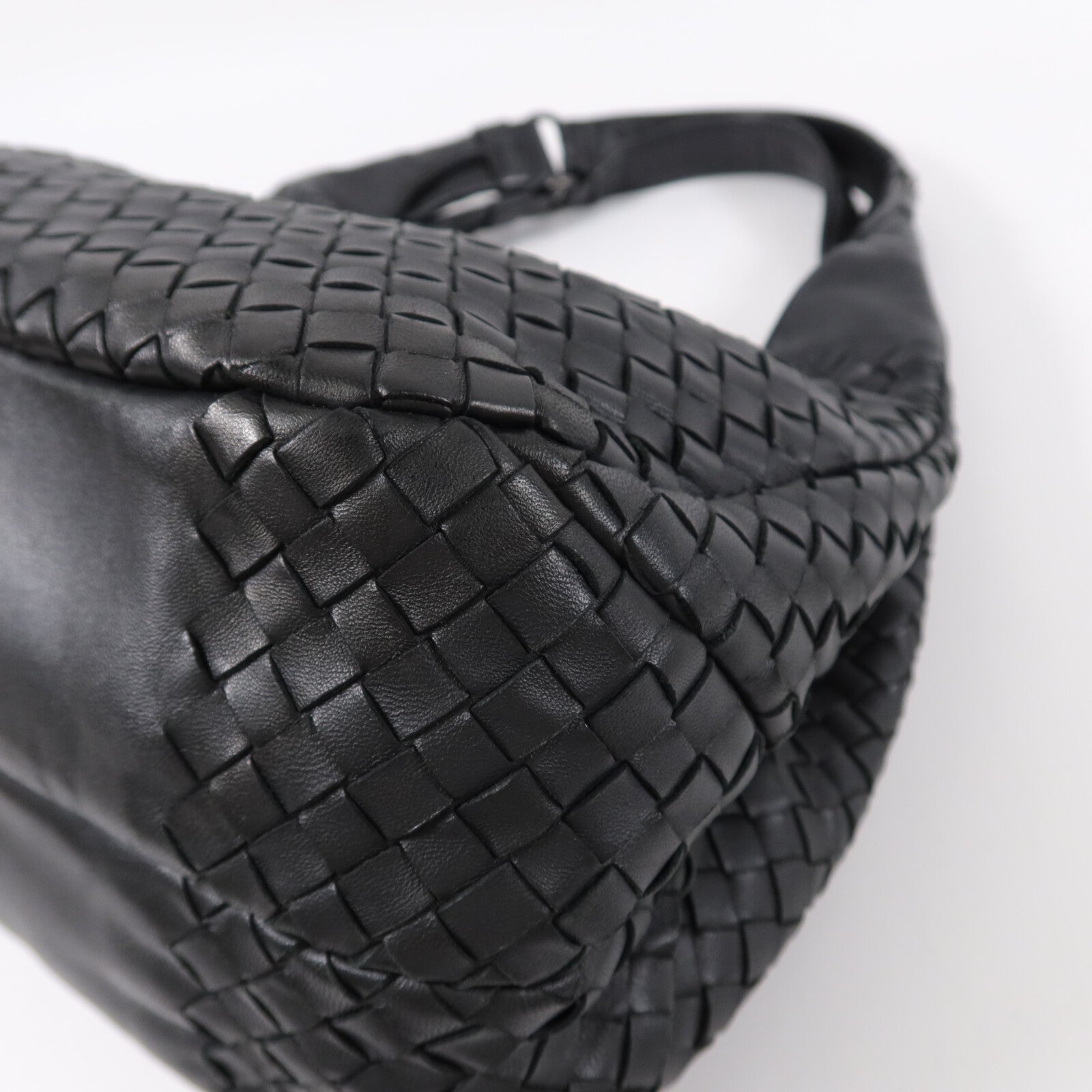 BOTTEGA VENETA 羊皮皮革Campana肩背袋
